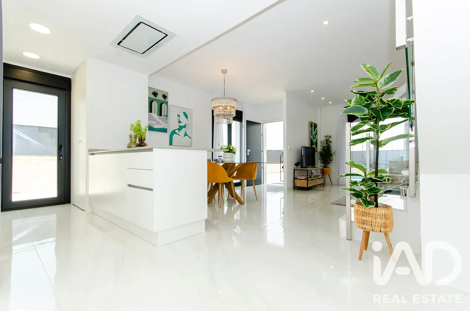 Modern 3-Bedroom House with Pool in Orihuela's Sunny Locale - View image 25 of 36