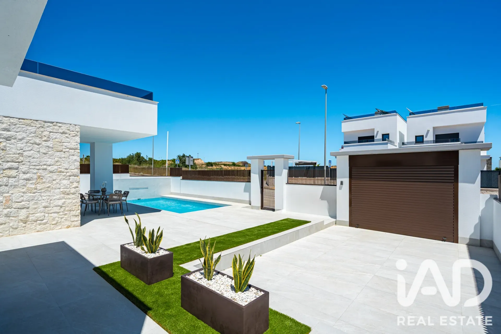 Modern 4-Bedroom Villa with Pool and Garden in Orihuela Spain - Image 3