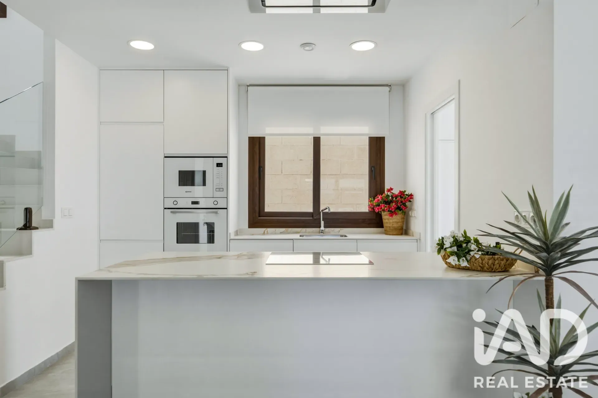 Modern 4-Bedroom Villa with Pool and Garden in Orihuela Spain - View image 8 of 39