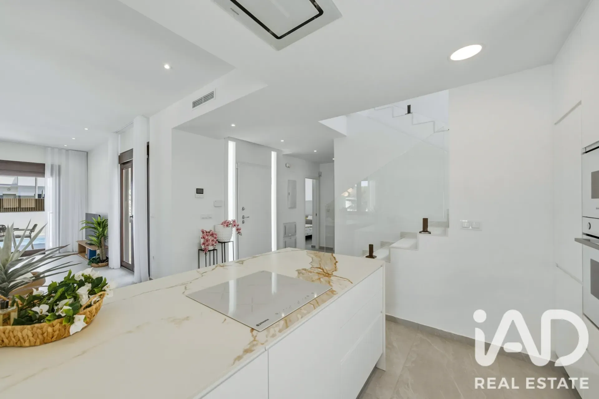 Modern 4-Bedroom Villa with Pool and Garden in Orihuela Spain - View image 10 of 39