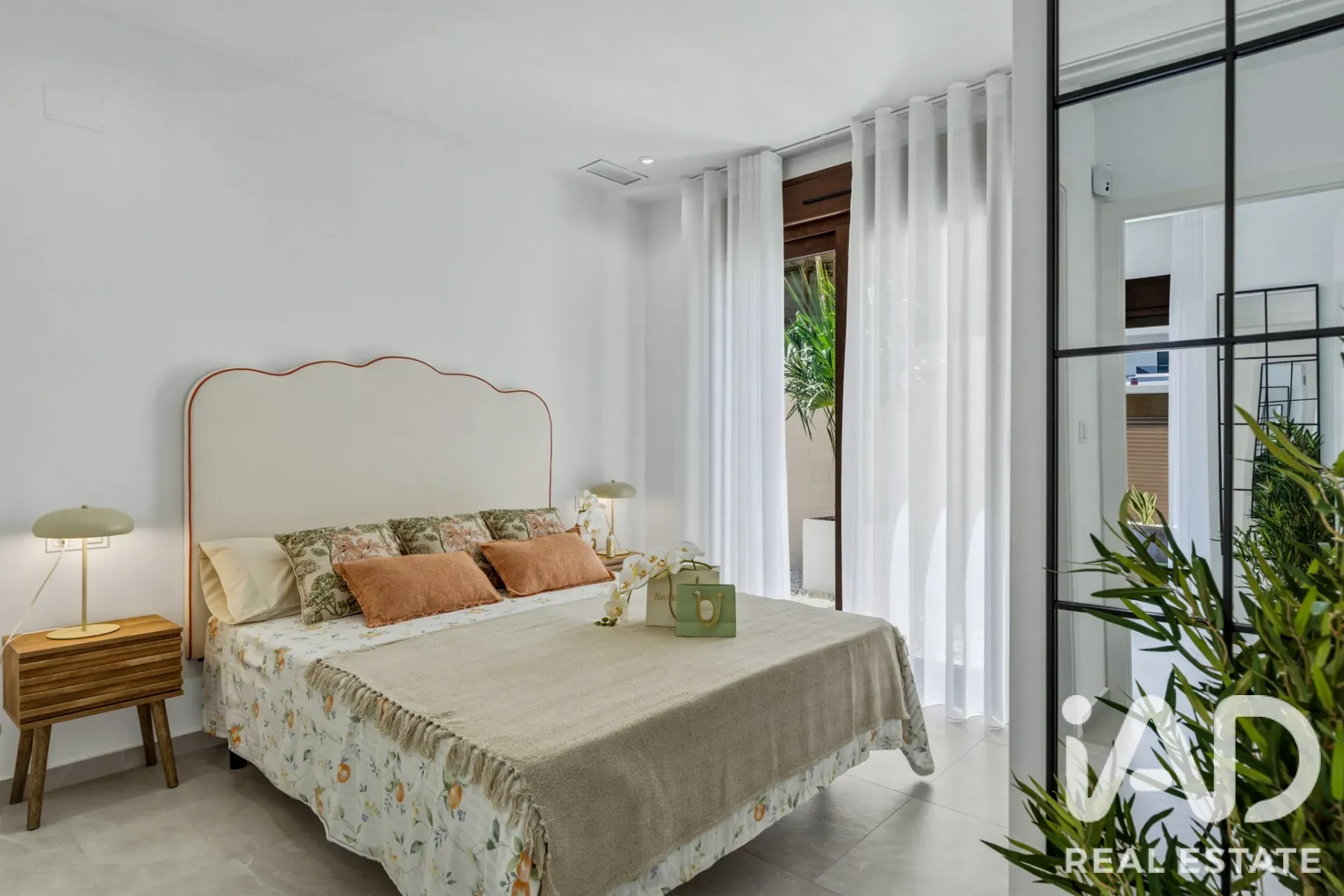 Modern 4-Bedroom Villa with Pool and Garden in Orihuela Spain - View image 30 of 39