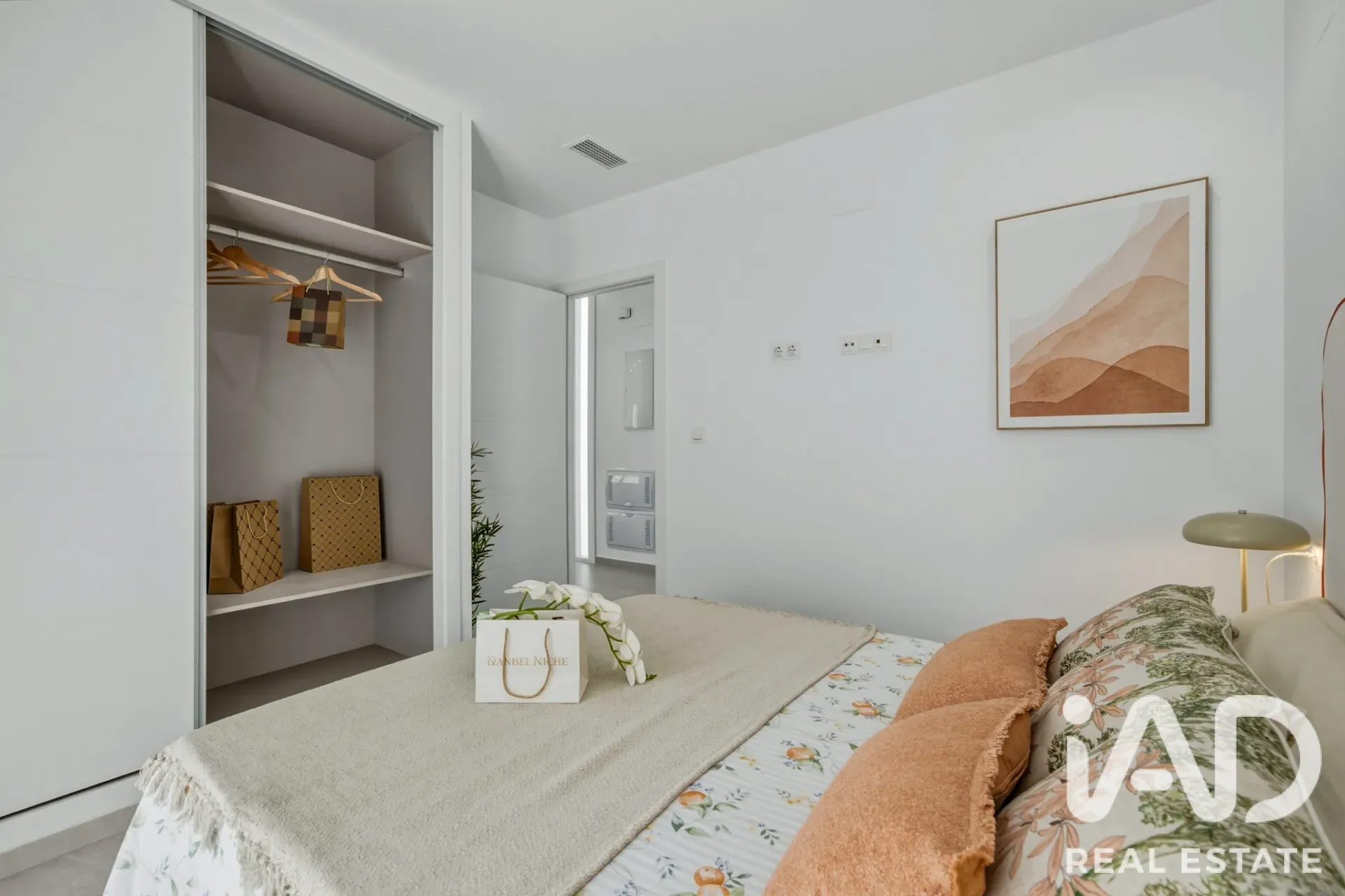 Modern 4-Bedroom Villa with Pool and Garden in Orihuela Spain - View image 31 of 39