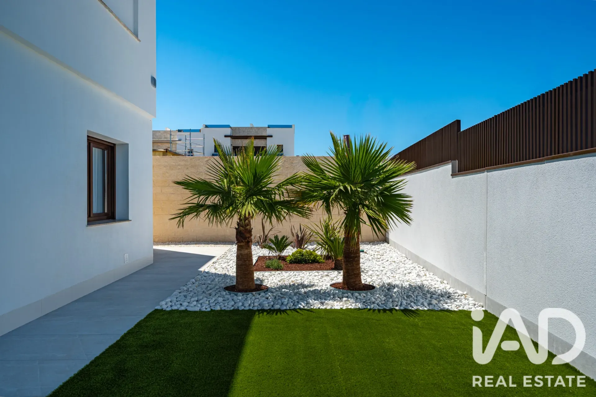 Modern 4-Bedroom Villa with Pool and Garden in Orihuela Spain - View image 34 of 39
