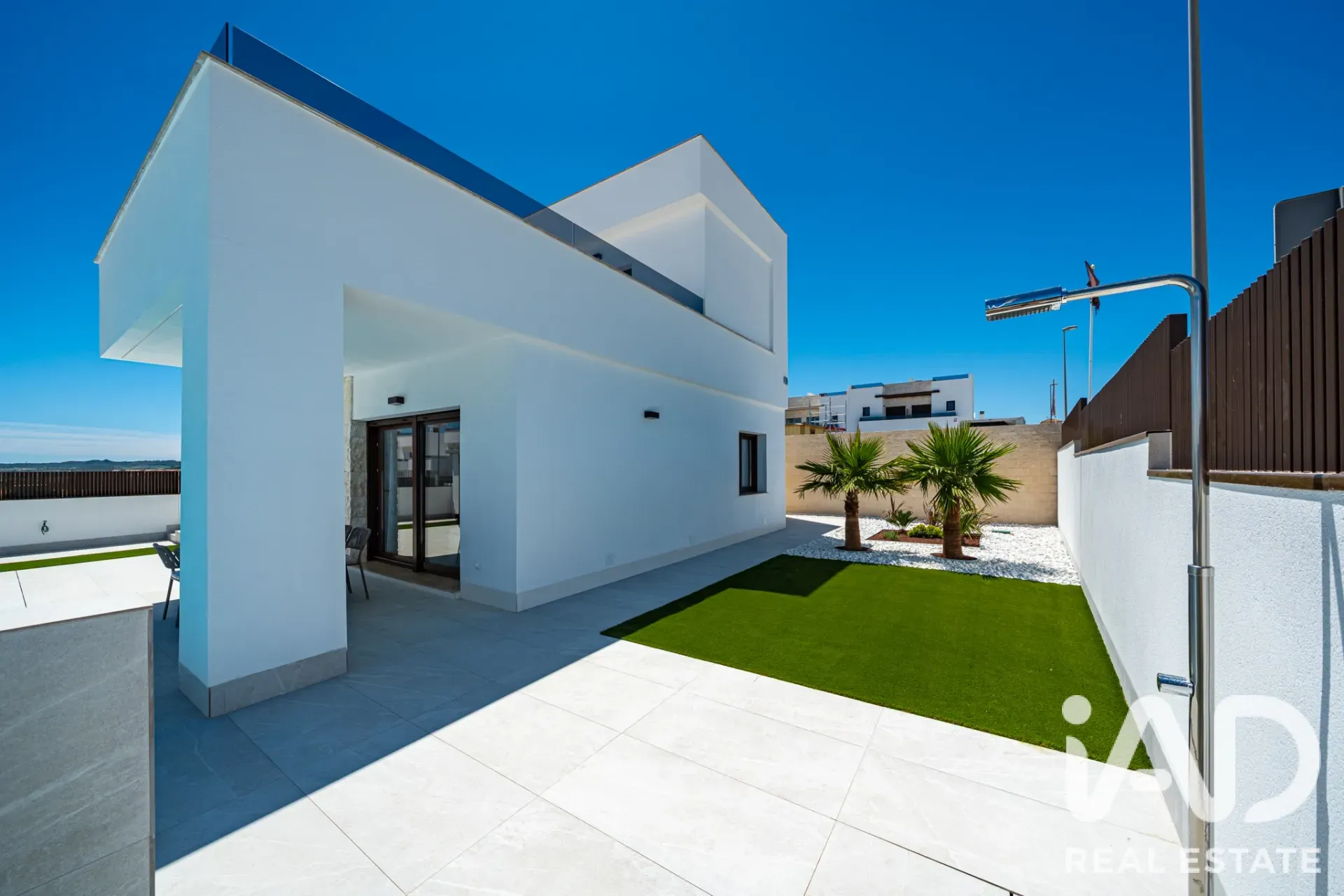 Modern 4-Bedroom Villa with Pool and Garden in Orihuela Spain - View image 35 of 39