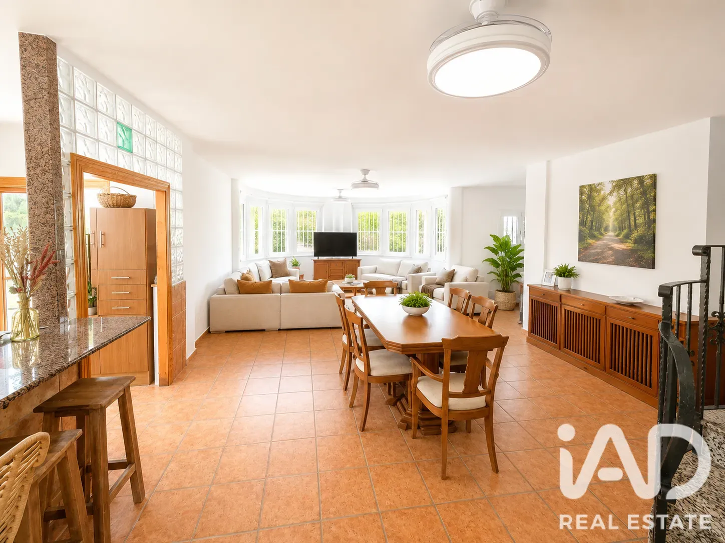 Spacious 6-Bedroom Villa with Pool and Gardens in Cehegín, Spain - View image 15 of 34
