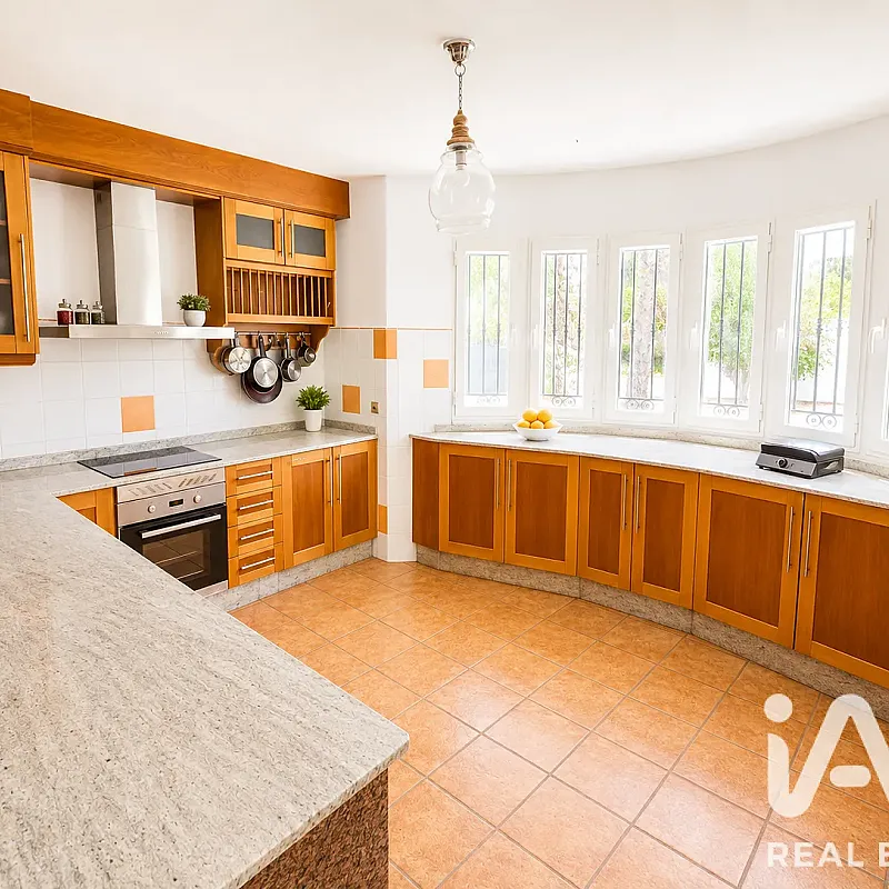 View image 16