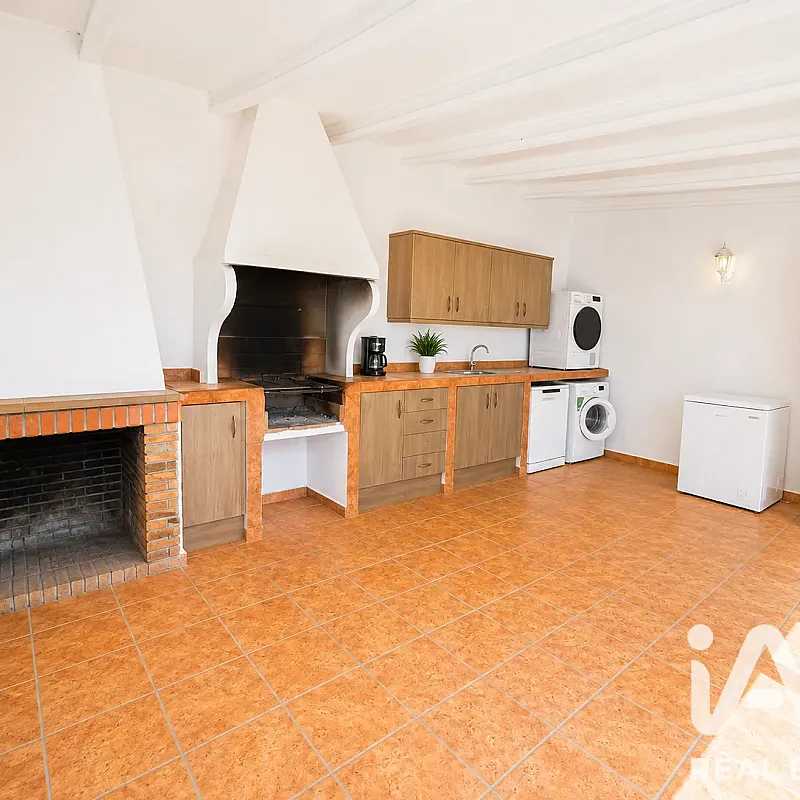 View image 25