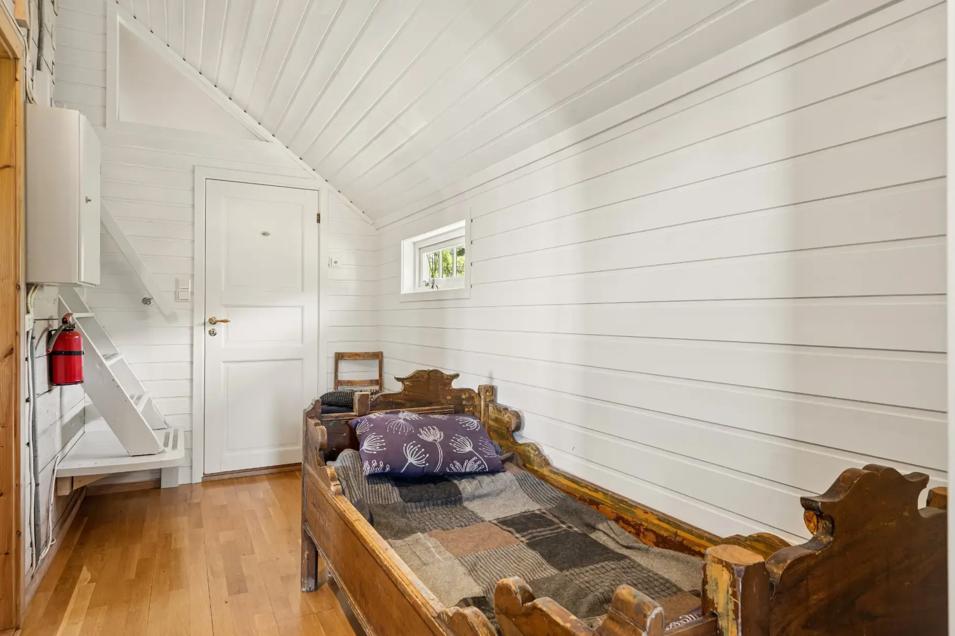 1940s Coastal Retreat with Expansive Lot in Vannvåg, Norway - View image 24 of 35