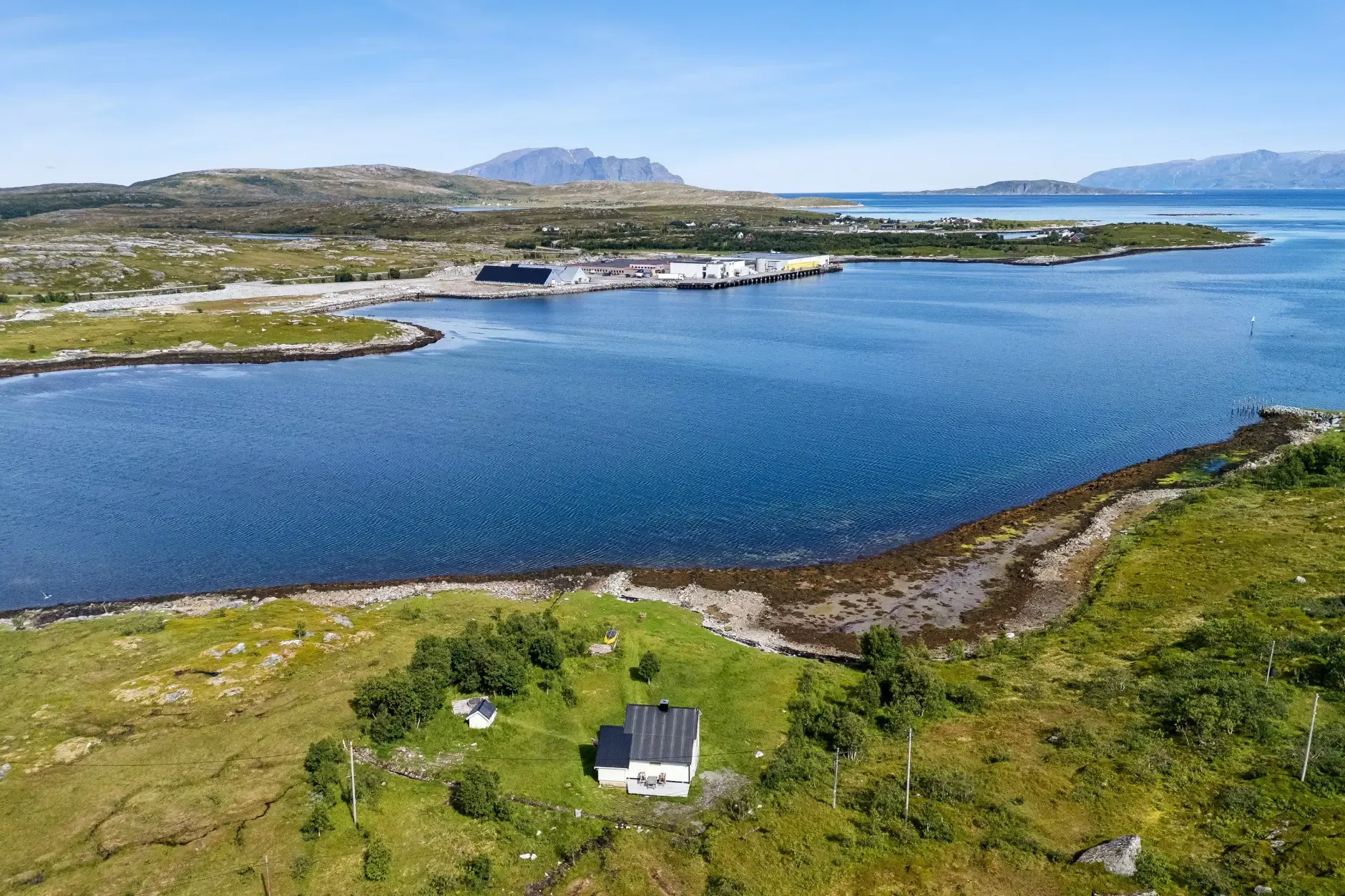 1940s Coastal Retreat with Expansive Lot in Vannvåg, Norway - View image 29 of 35