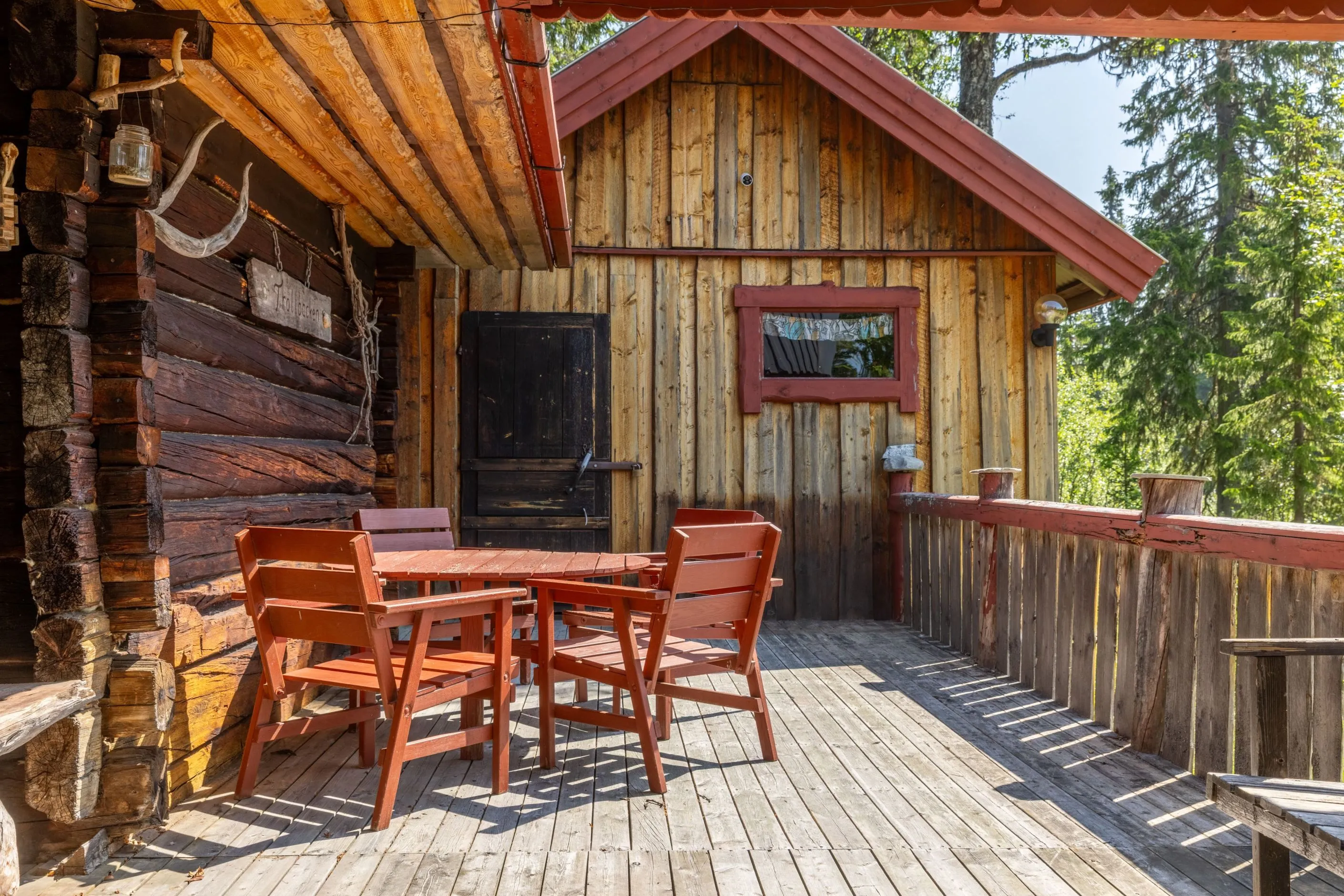 1960s Country House Near Skiing in Hede with Expansive Garden - Image 2