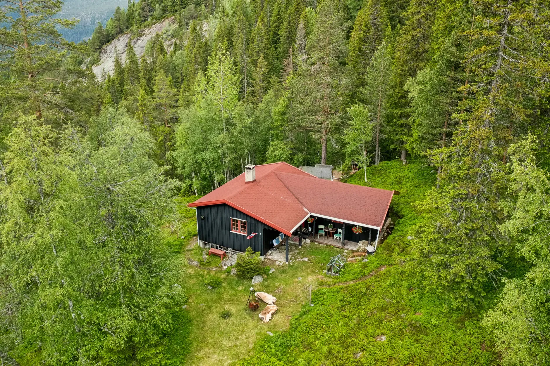 Chalet degli anni '70 con due camere da letto e ampio terreno a Eggedal, Norvegia - Visualizza immagine 33 di 39
