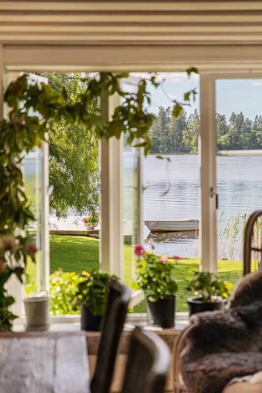 Historic 4-Bedroom Farmhouse with Expansive Land and Private Jetty in Väddö - View image 10 of 64