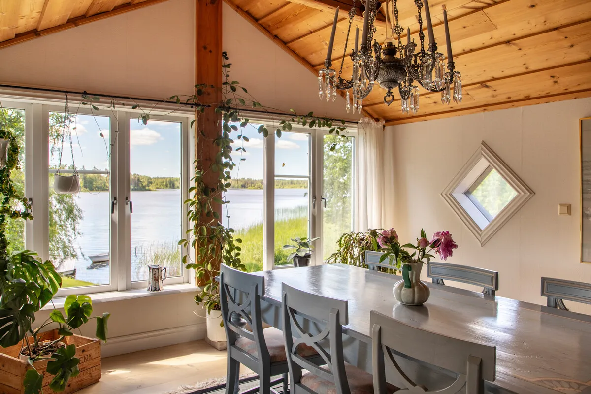 Historic 4-Bedroom Farmhouse with Expansive Land and Private Jetty in Väddö - View image 19 of 64