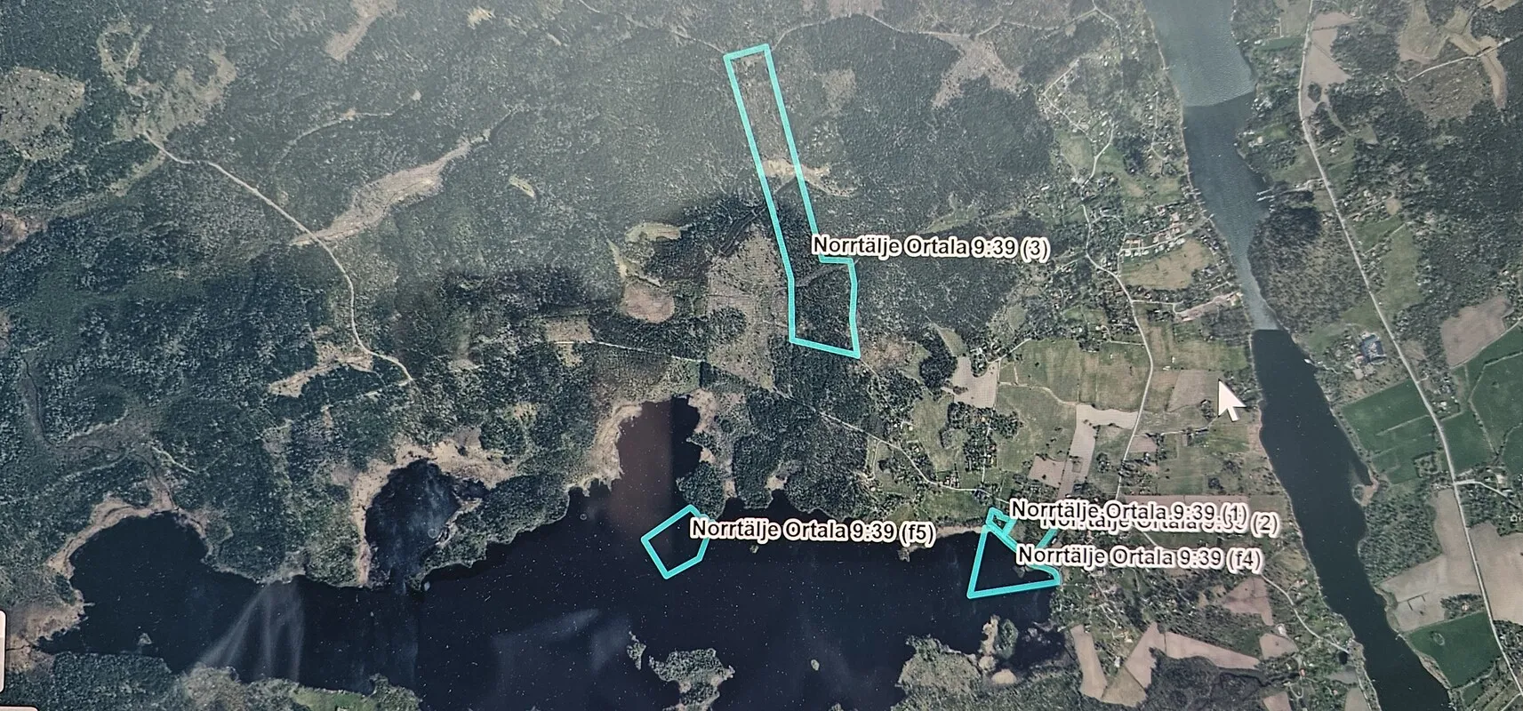 Historic 4-Bedroom Farmhouse with Expansive Land and Private Jetty in Väddö - View image 63 of 64