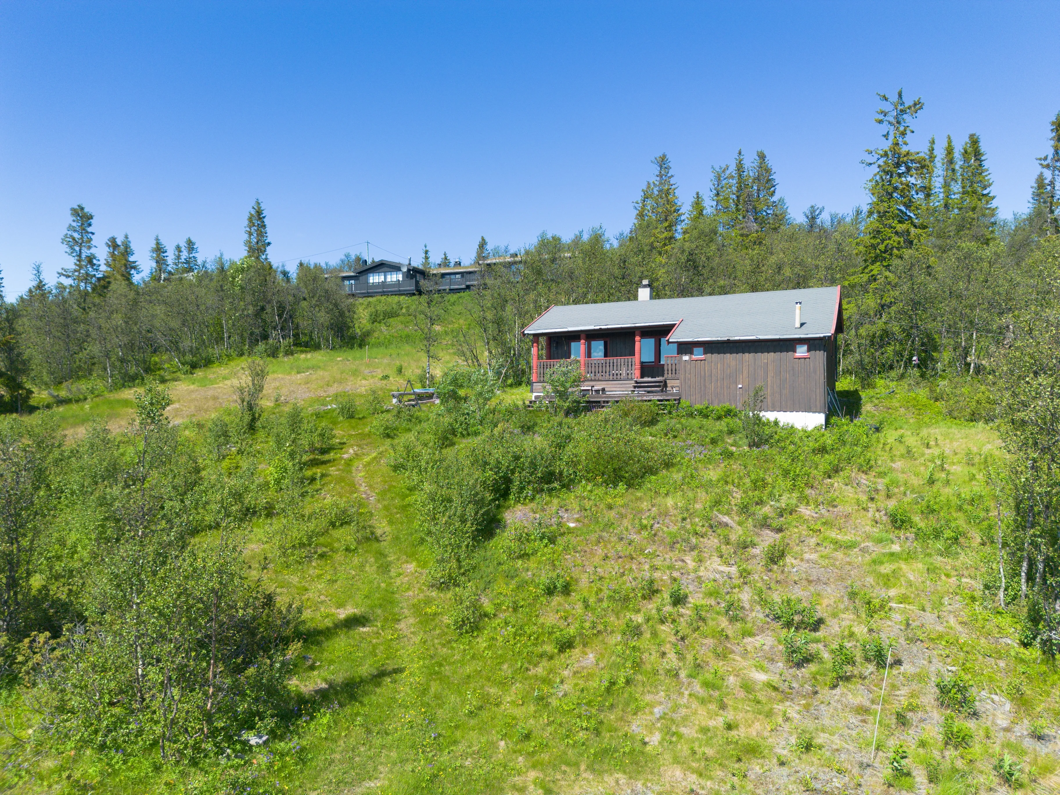 1978 Cabin with Scenic Views in Valdres, Norway – Ideal for Renovation - Image 2