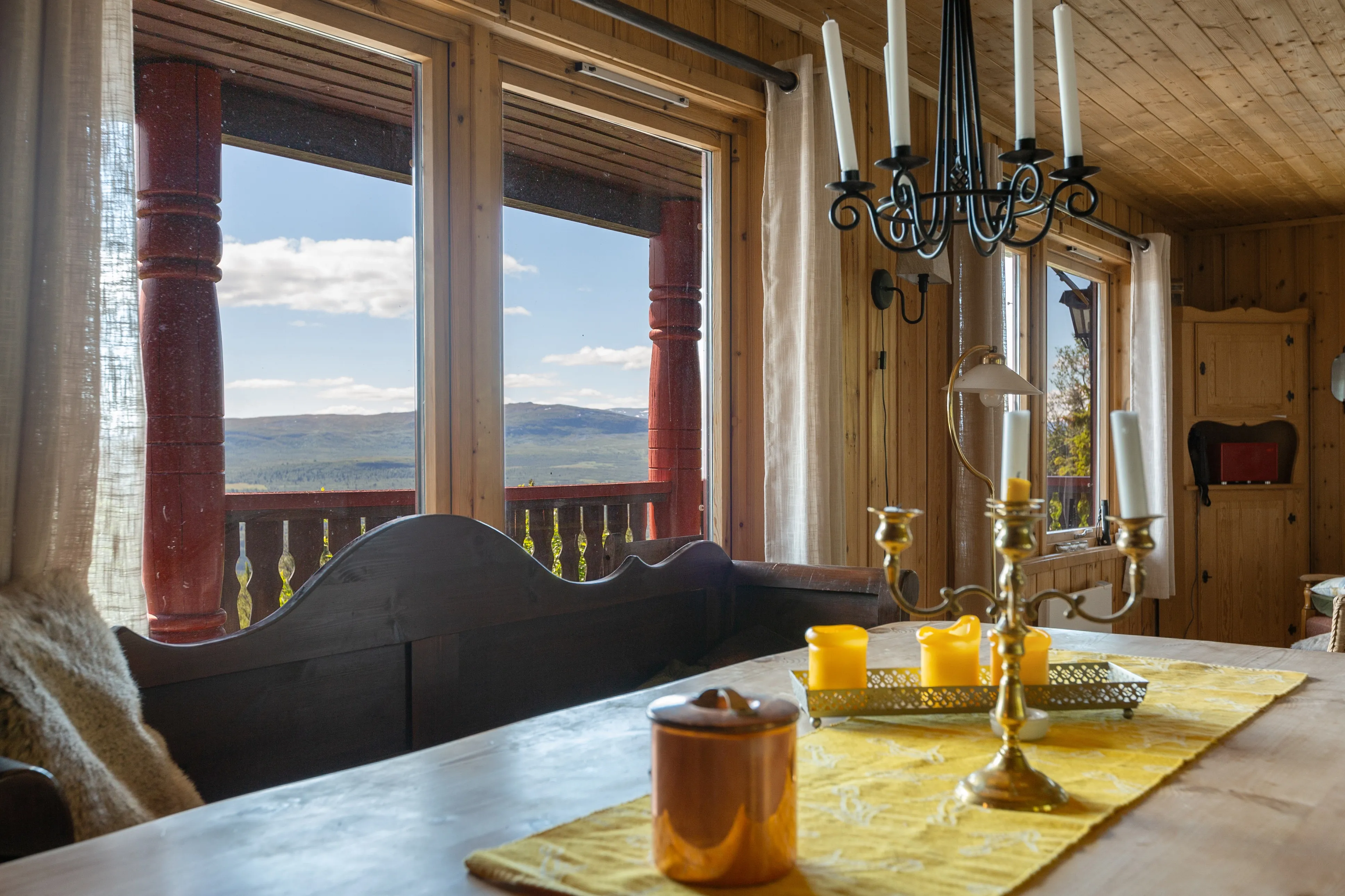 1978 Cabin with Scenic Views in Valdres, Norway – Ideal for Renovation - View image 8 of 32