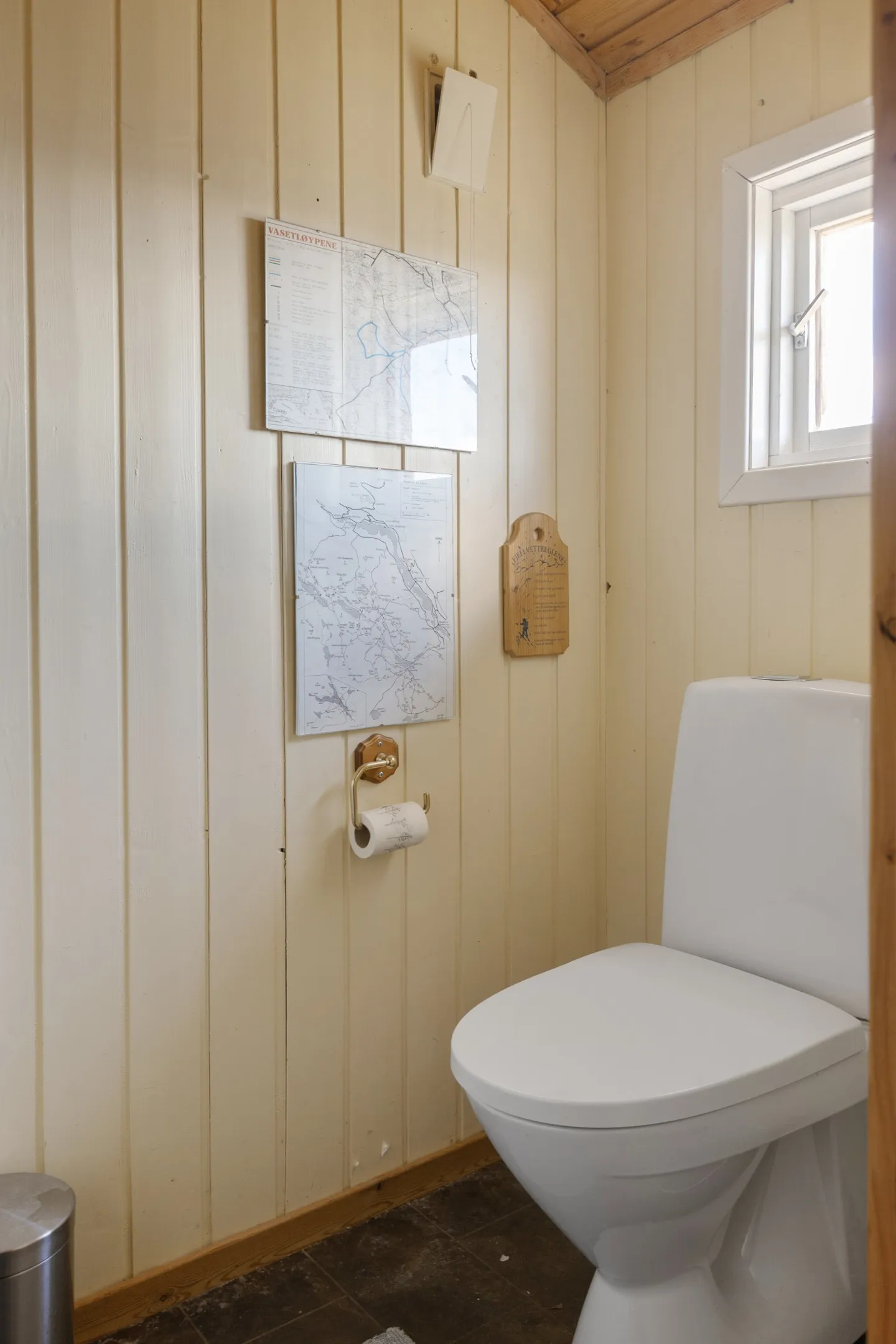 1978 Cabin with Scenic Views in Valdres, Norway – Ideal for Renovation - View image 23 of 32