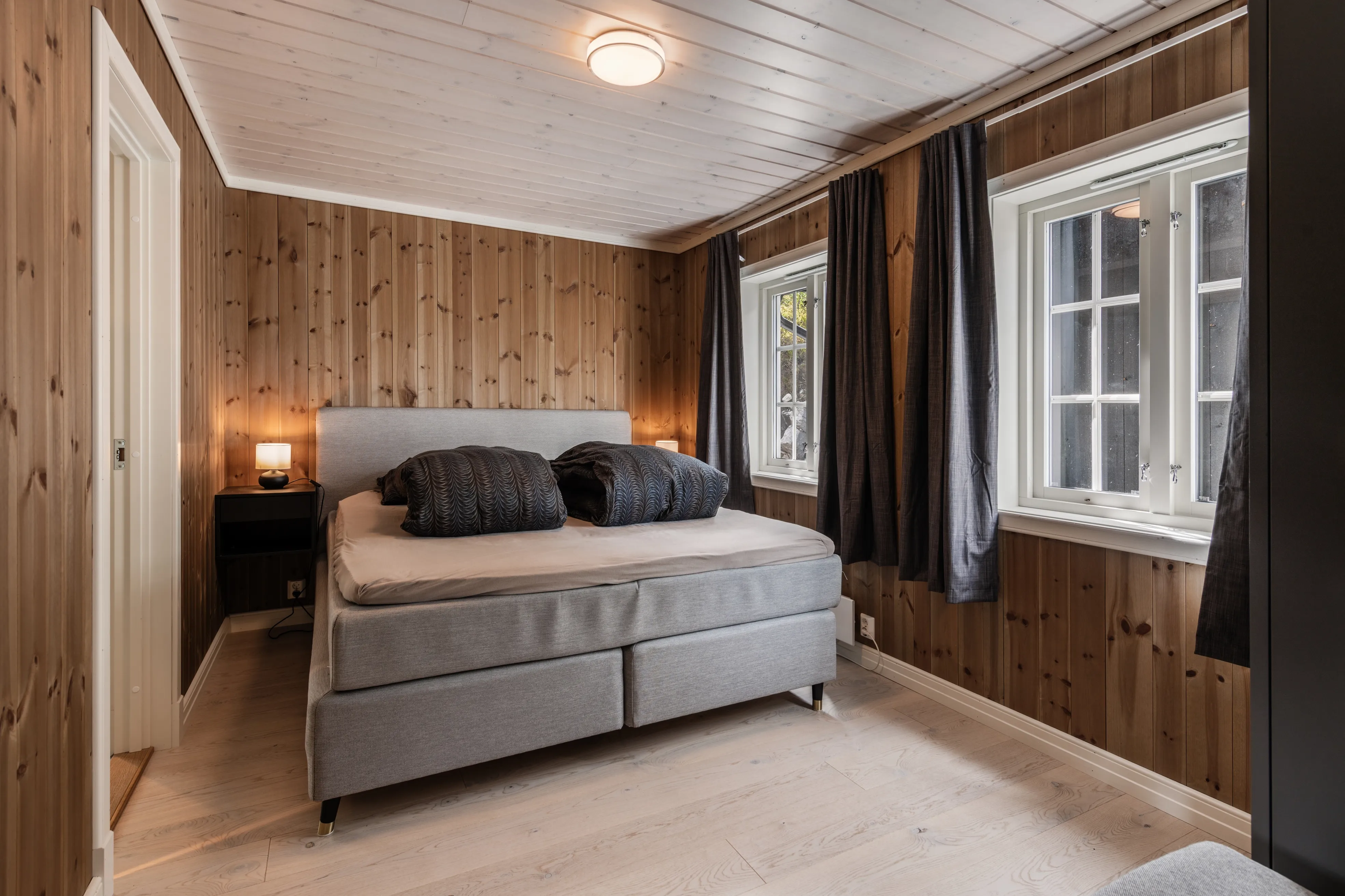 Modern 4-Bedroom Cabin with Terrace in Norway's Scenic Øvre Reinsjøfjell - View image 29 of 43