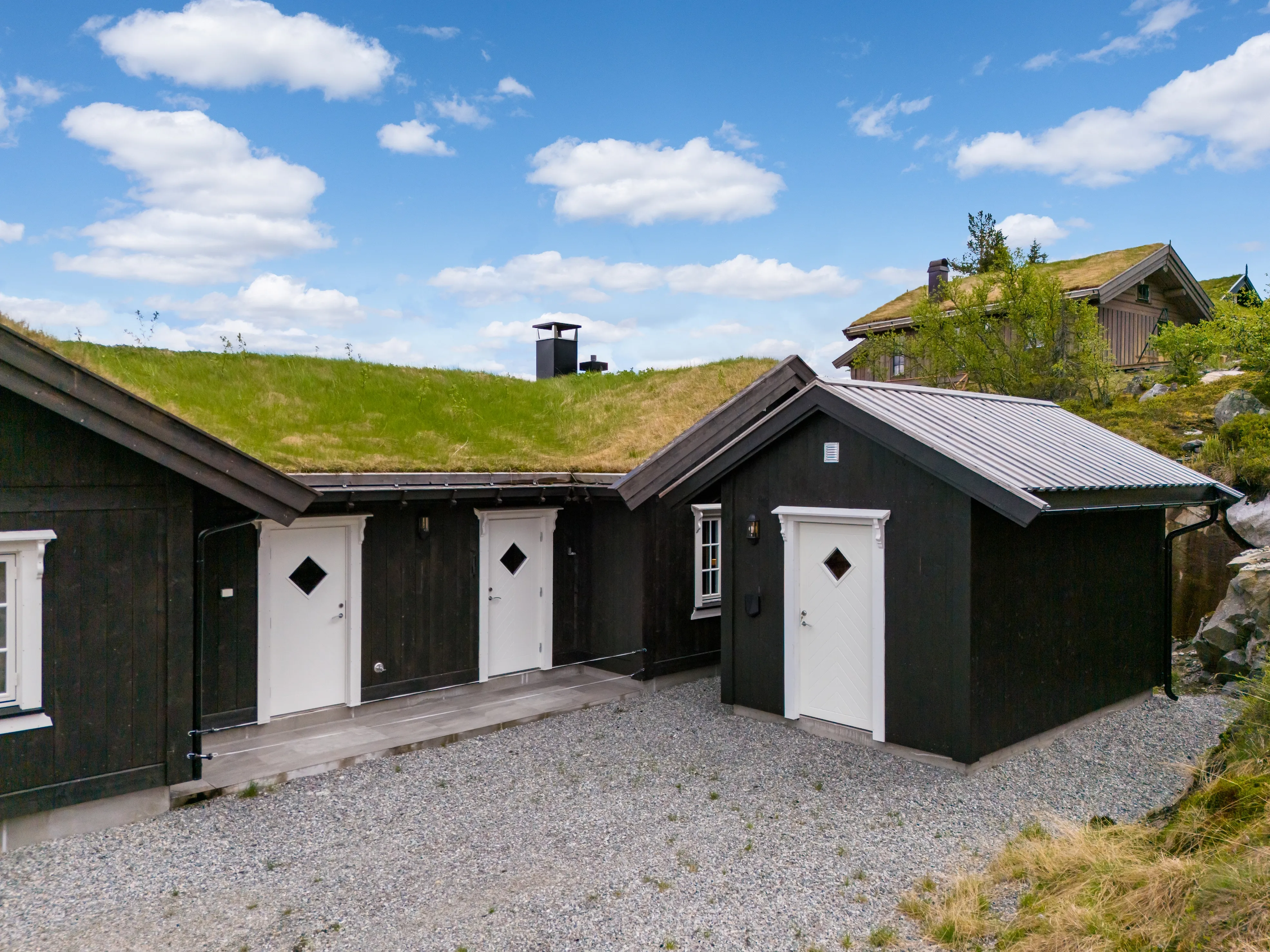 Modern 4-Bedroom Cabin with Terrace in Norway's Scenic Øvre Reinsjøfjell - View image 40 of 43
