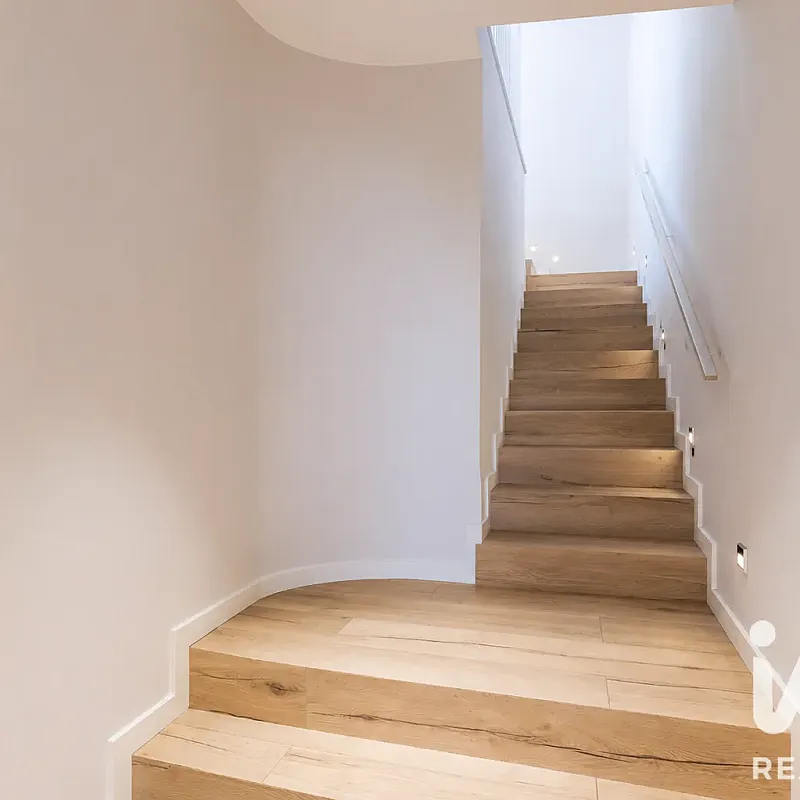 View image 29