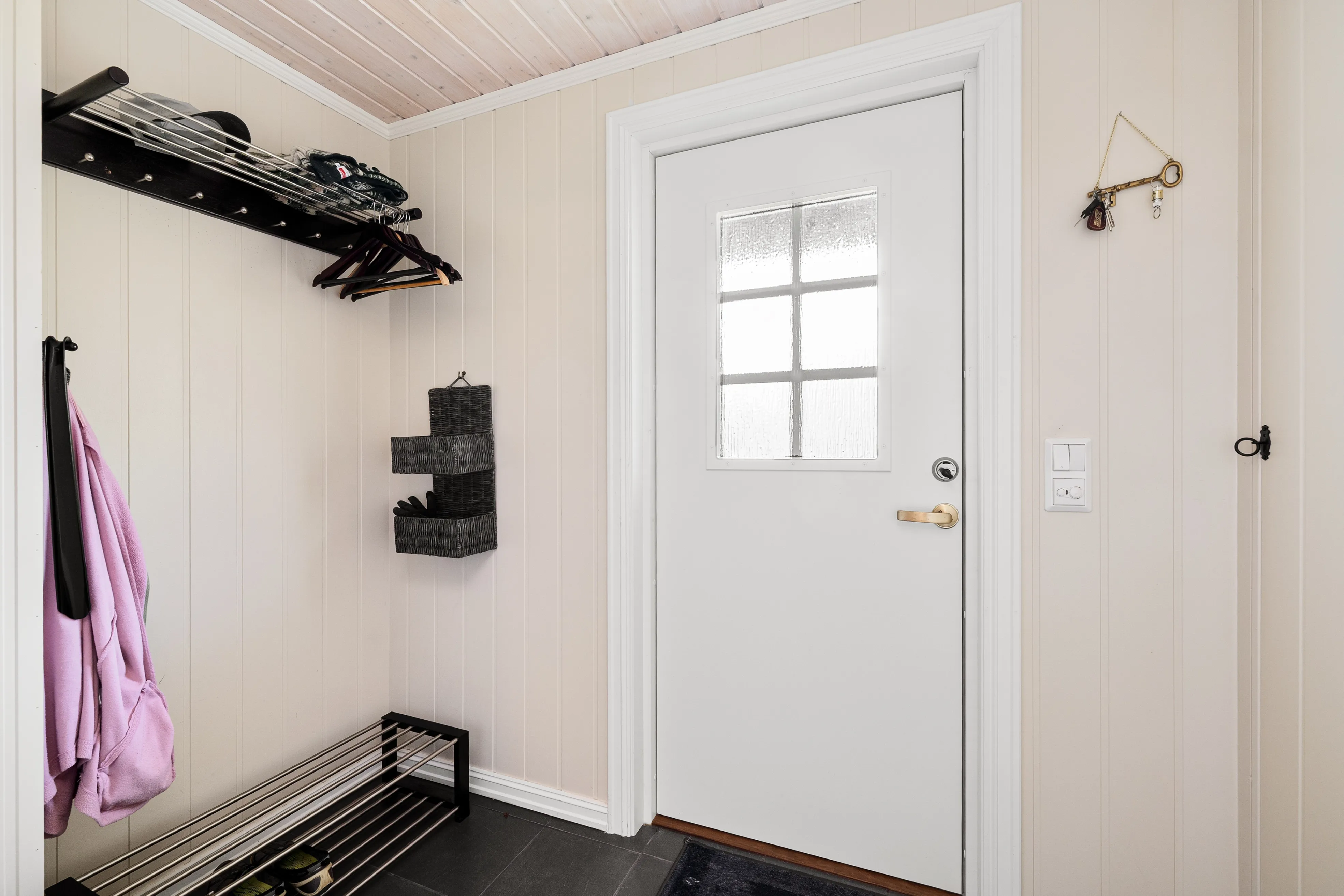 Casa norvegese del 2010 con ampia terrazza e vista panoramica a Eidsvåg - Visualizza immagine 16 di 31