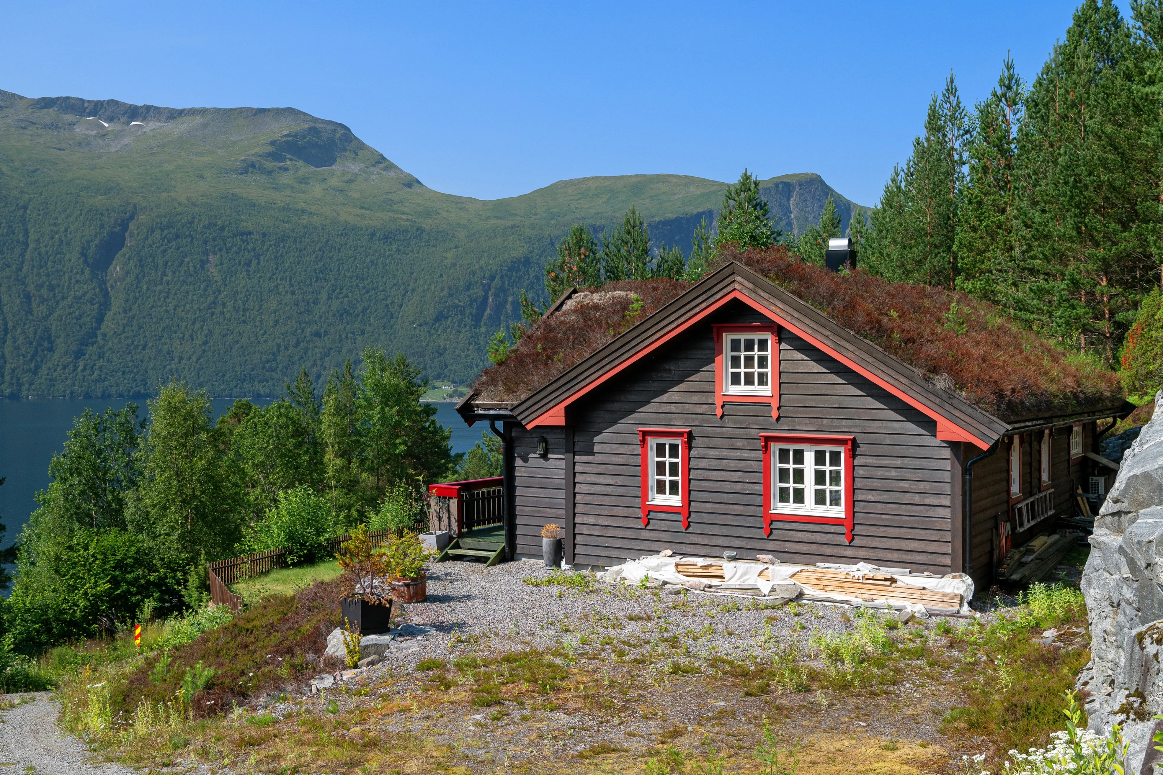 Casa norvegese del 2010 con ampia terrazza e vista panoramica a Eidsvåg - Visualizza immagine 26 di 31