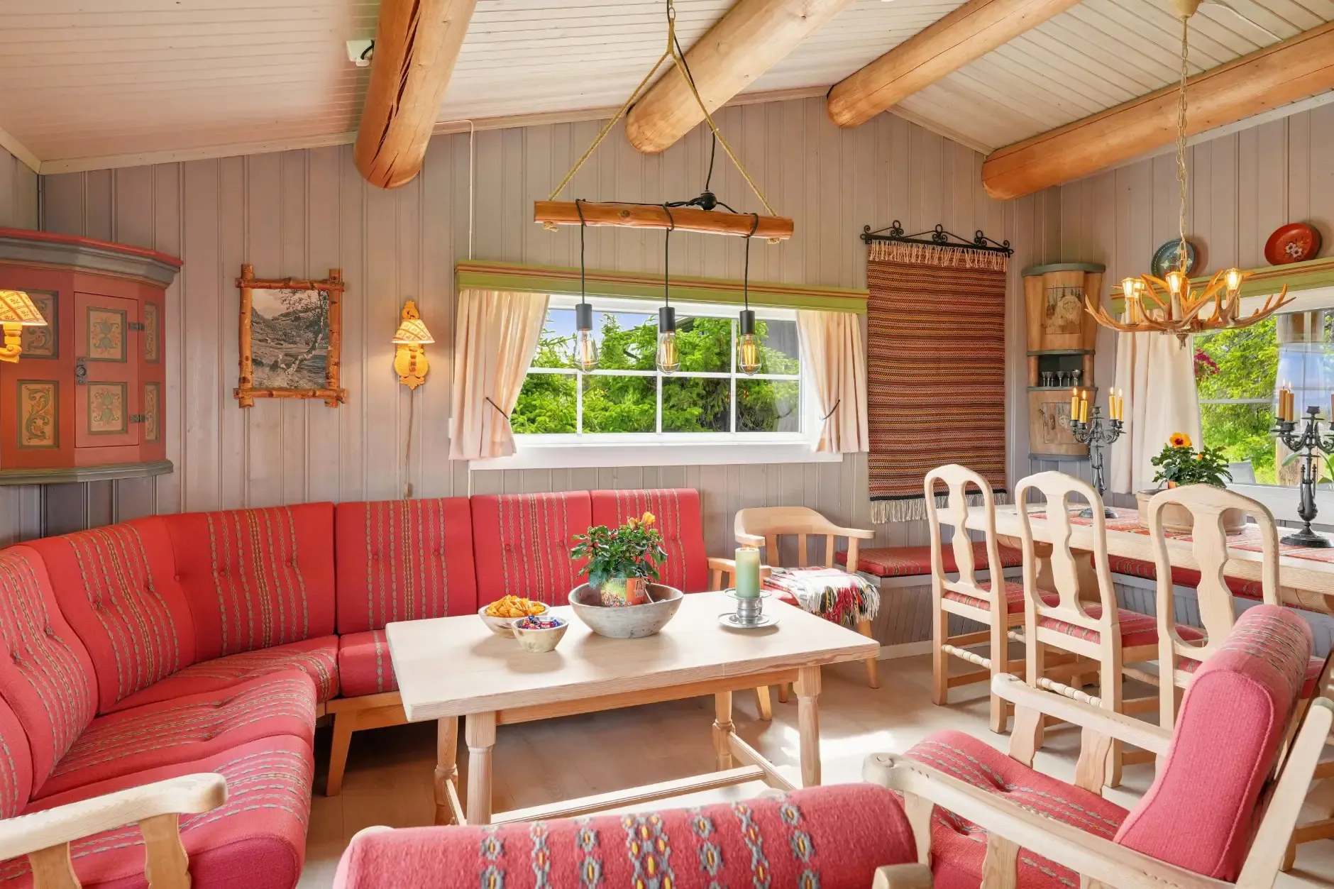 1960s Country House with Modern Comforts in Norway's Scenic Fjellstølen - View image 11 of 29