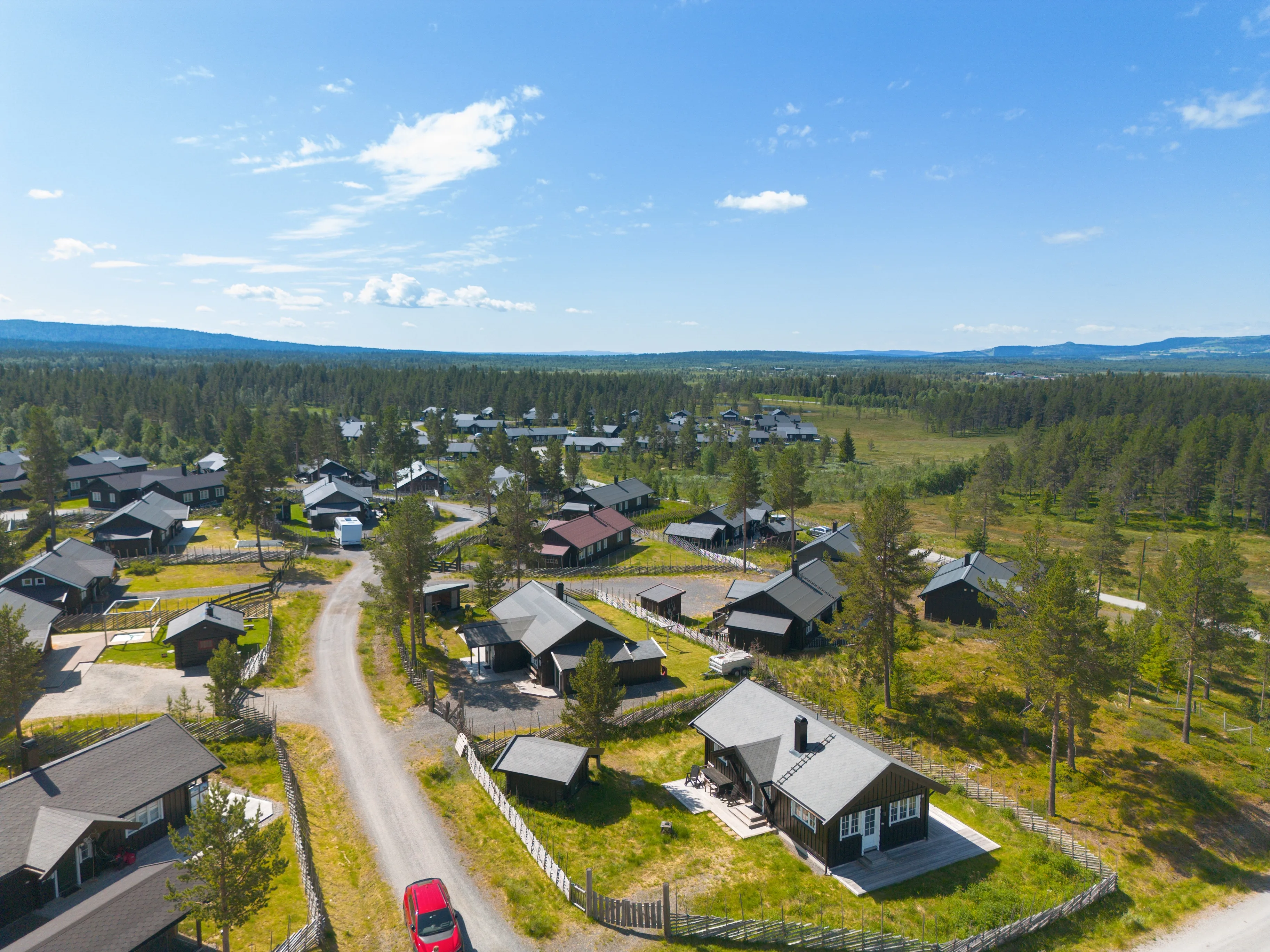 Contemporary 2-Bedroom Cabin with Expansive Terrace in Norway's Tisleidalen - View image 34 of 35