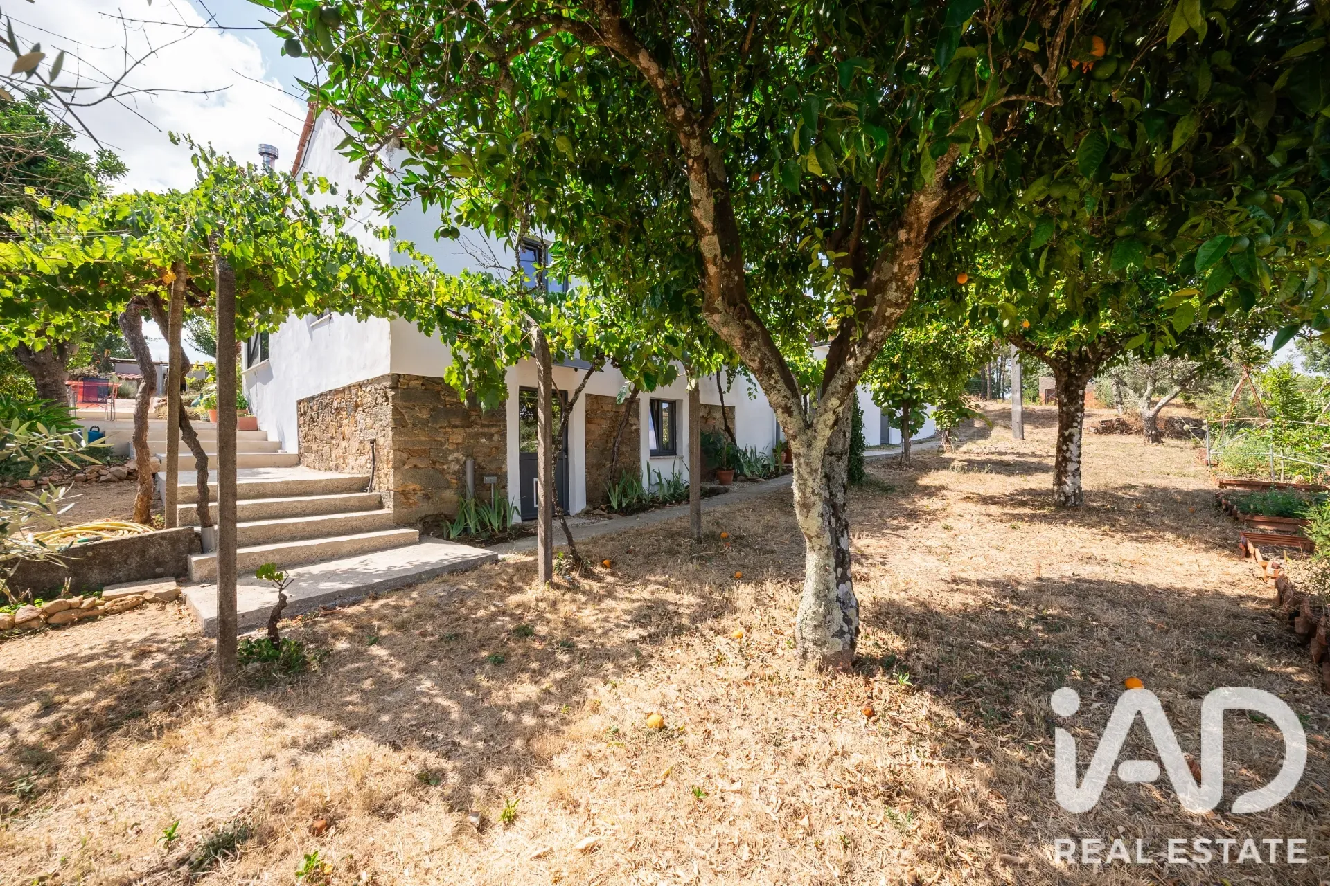 3-Bedroom Furnished Home with Pool and Garden in Scenic Sertã, Portugal - View image 21 of 37