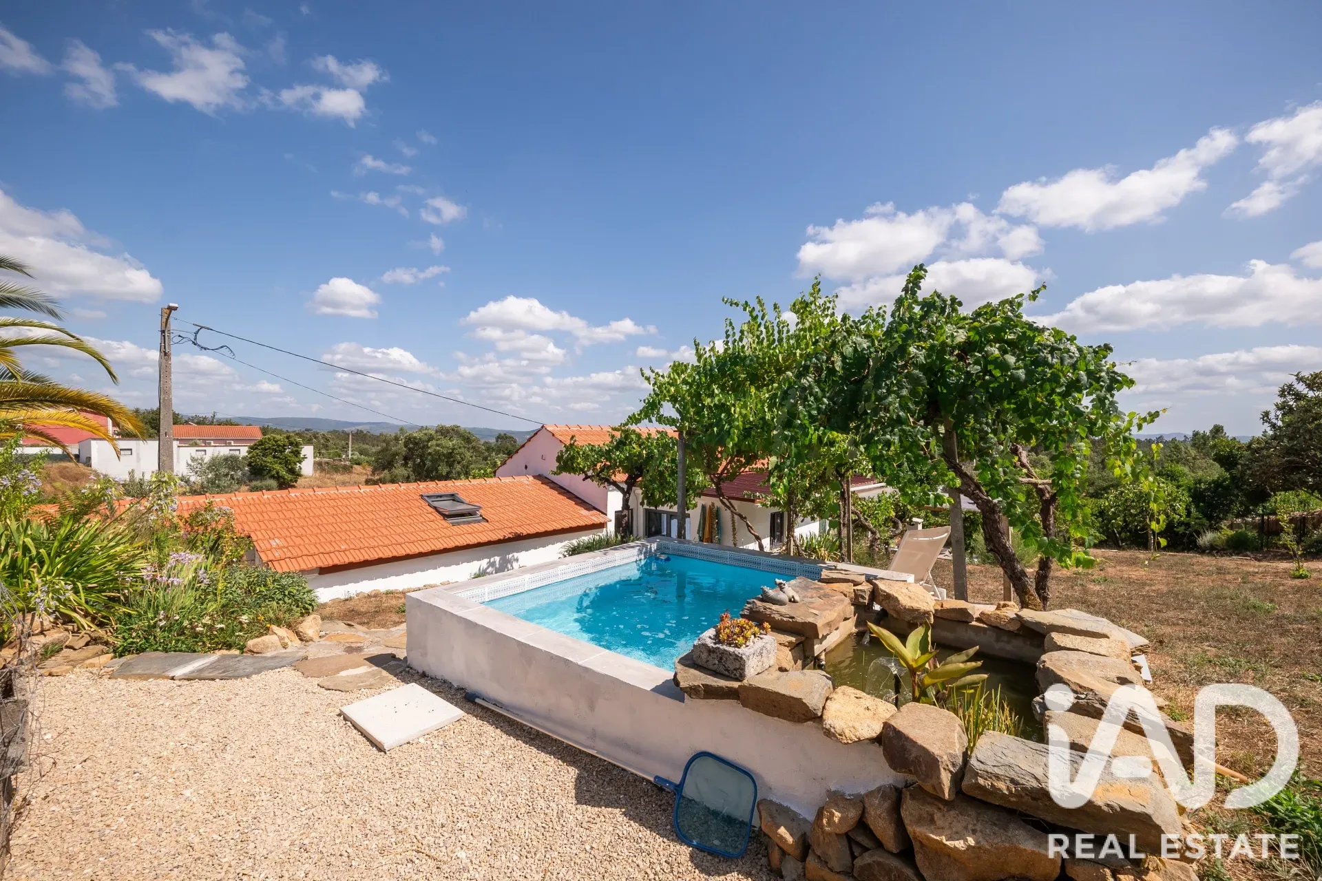 3-Bedroom Furnished Home with Pool and Garden in Scenic Sertã, Portugal - View image 28 of 37