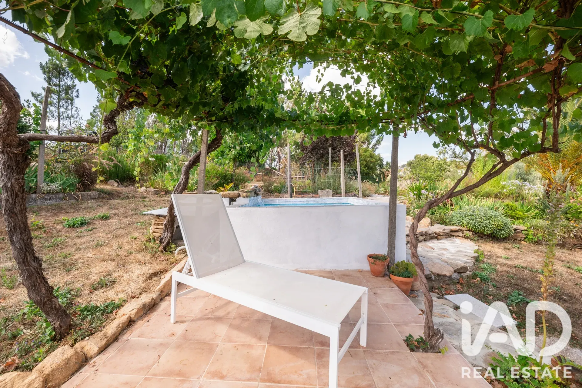 3-Bedroom Furnished Home with Pool and Garden in Scenic Sertã, Portugal - View image 30 of 37