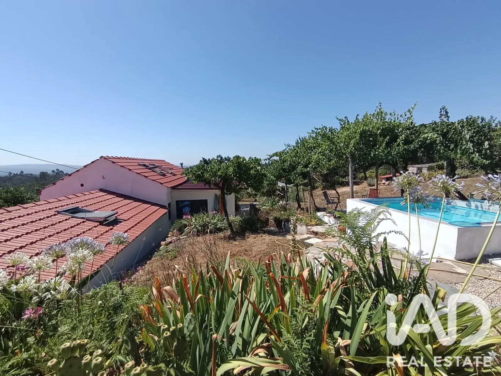 3-Bedroom Furnished Home with Pool and Garden in Scenic Sertã, Portugal - View image 31 of 37