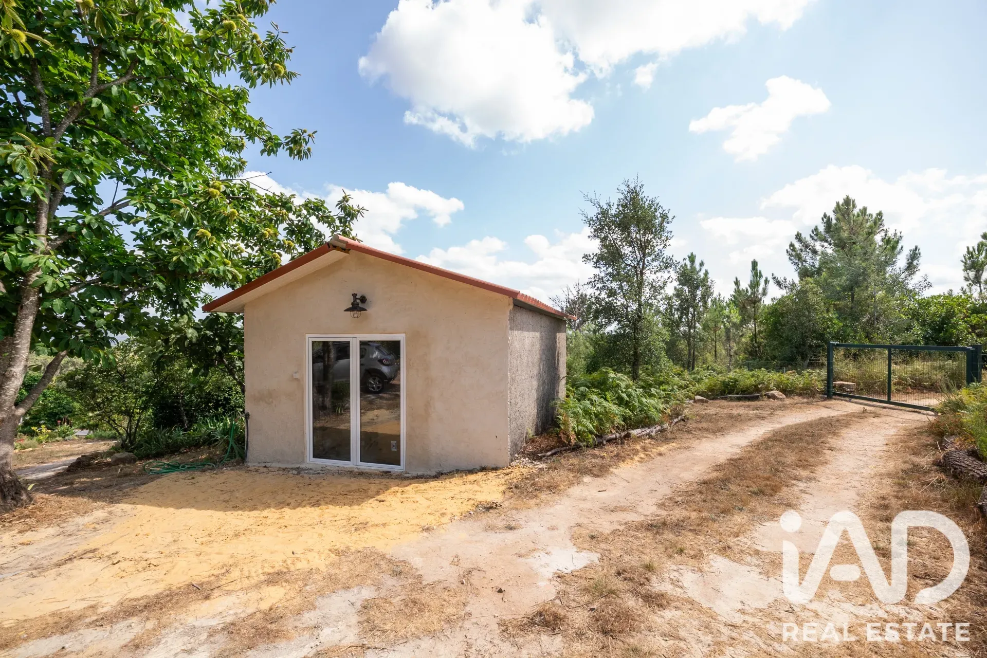 3-Bedroom Furnished Home with Pool and Garden in Scenic Sertã, Portugal - View image 33 of 37