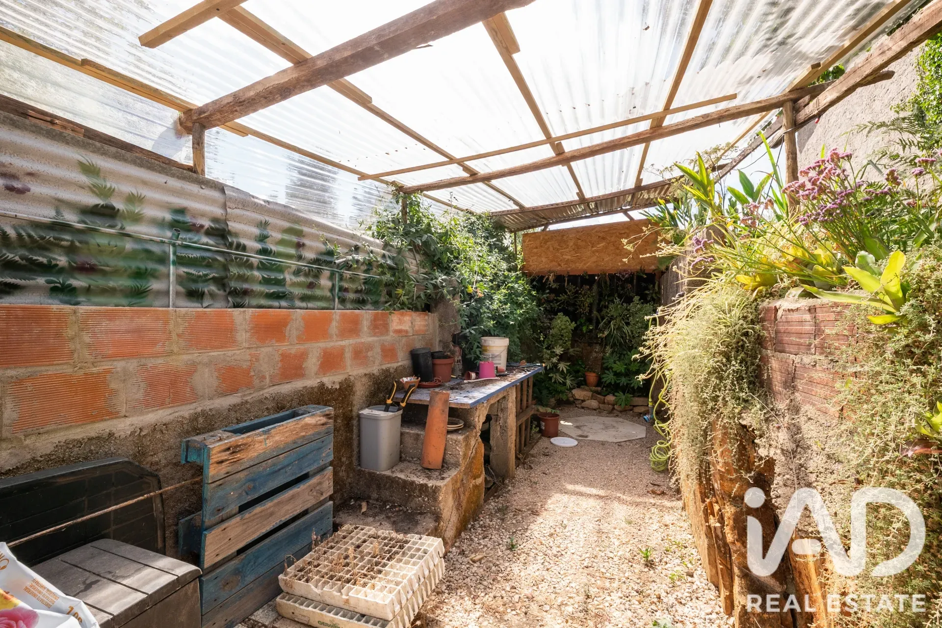 3-Bedroom Furnished Home with Pool and Garden in Scenic Sertã, Portugal - View image 35 of 37