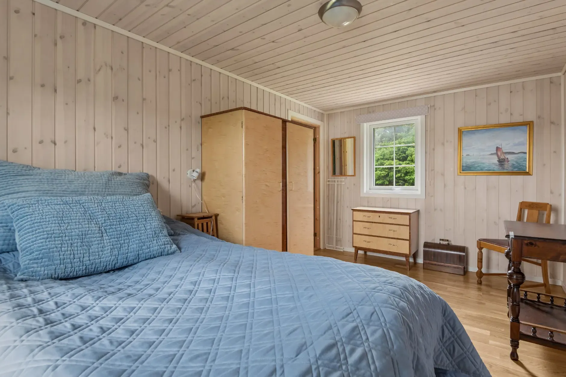 1980s Norwegian Coastal Retreat with Terrace and Private Boat House - View image 24 of 45