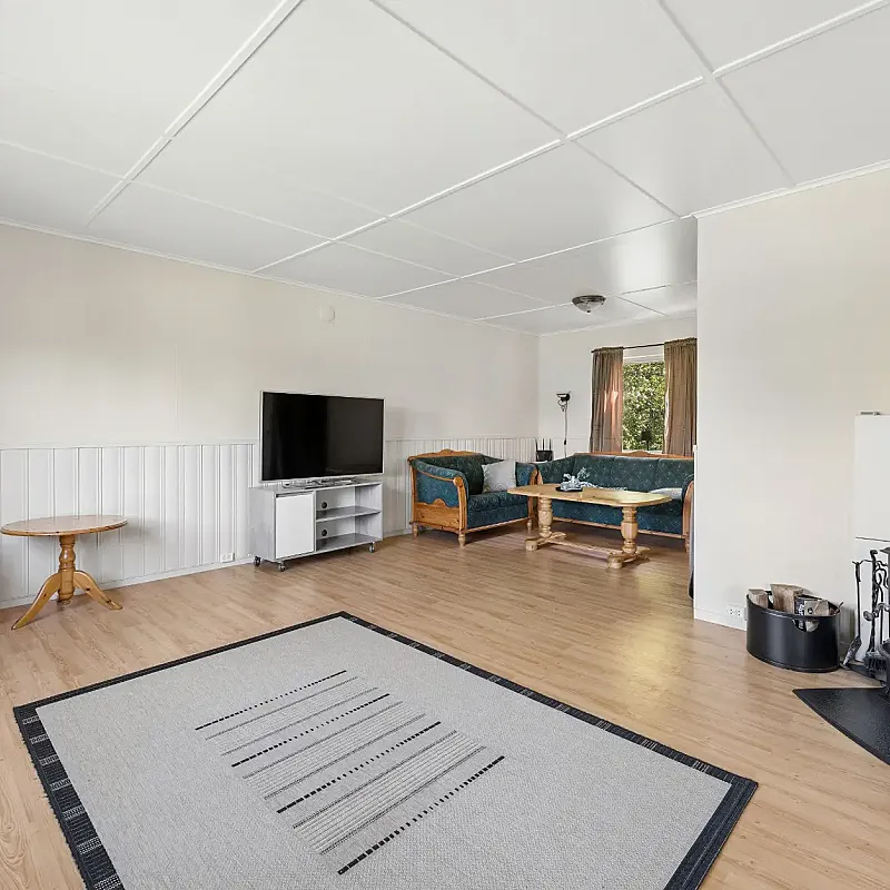 View image 12