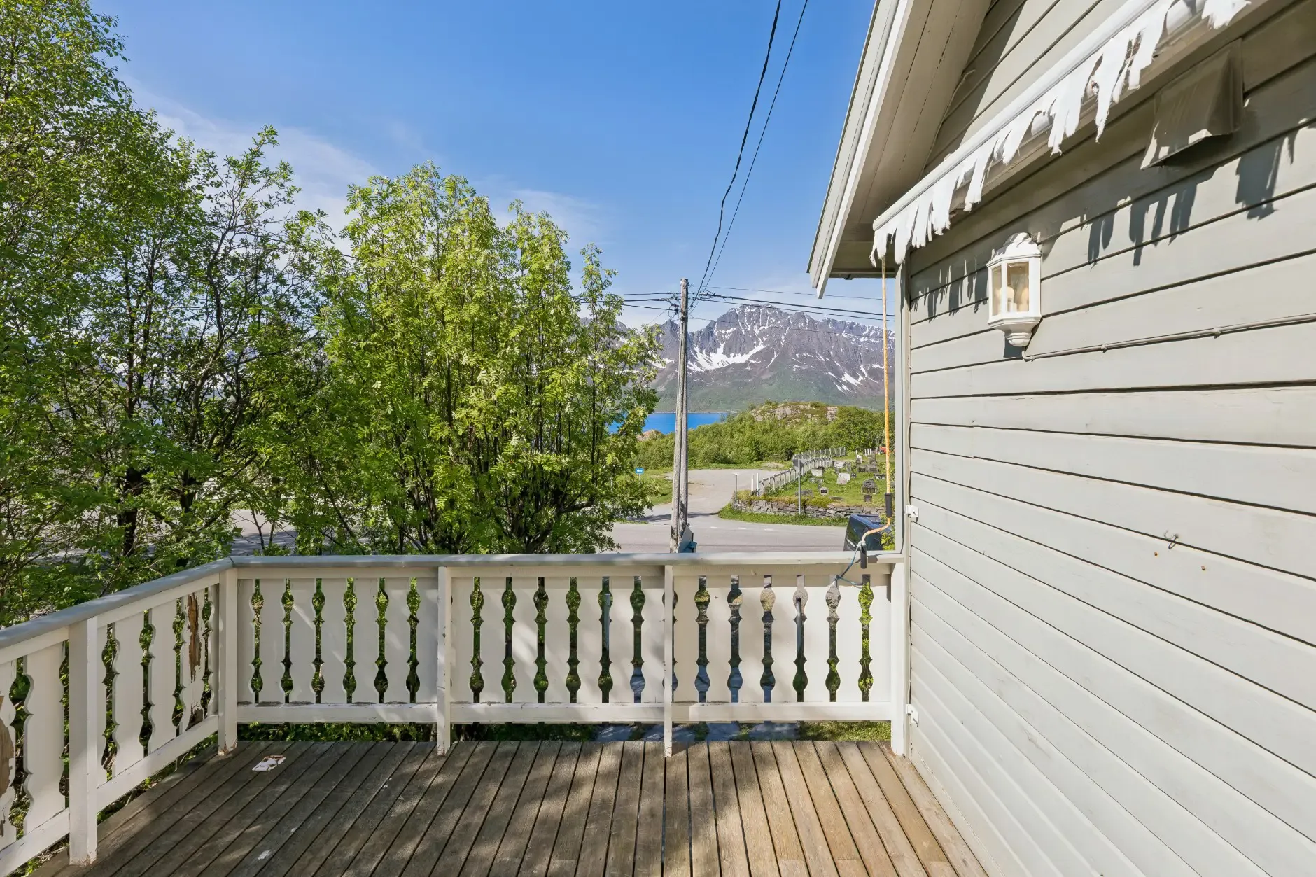 1960s 4-Bedroom House with Fjord Views in Øksfjord, Norway - View image 25 of 25