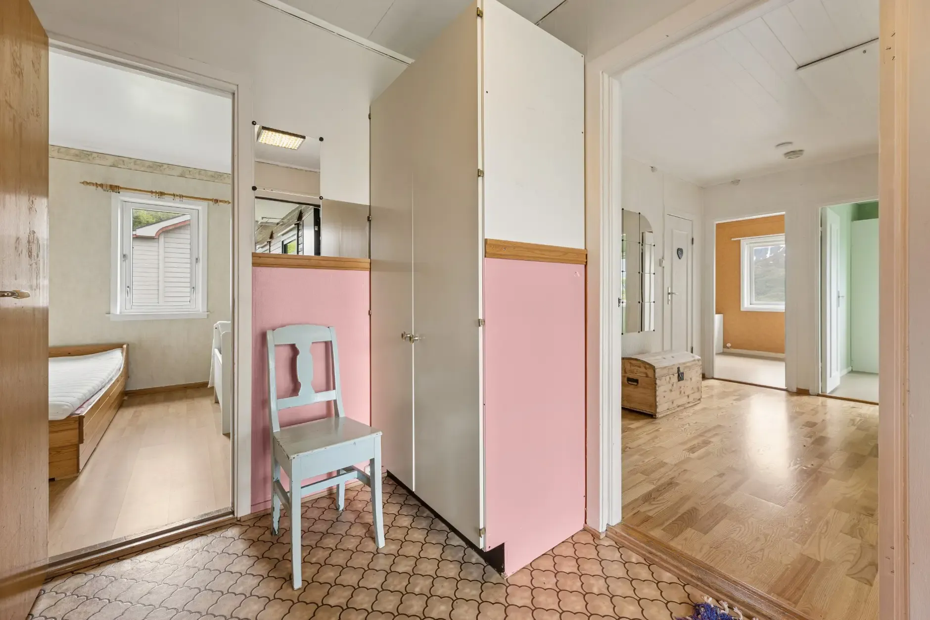 1960s Øksfjord House with Fjord Views: 4-Bedroom, Terrace, and Garage - View image 23 of 29