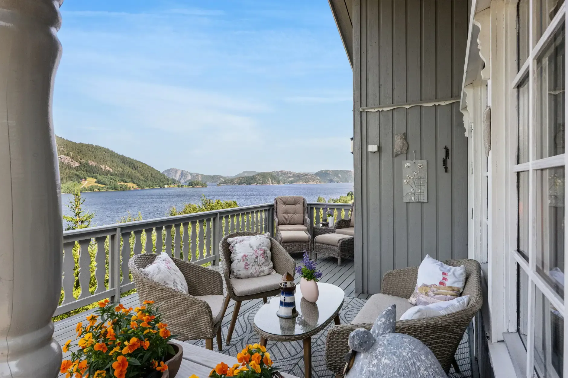 Modern 2-Bedroom Cabin with Expansive Terrace in Scenic Namsos, Norway - Image 3