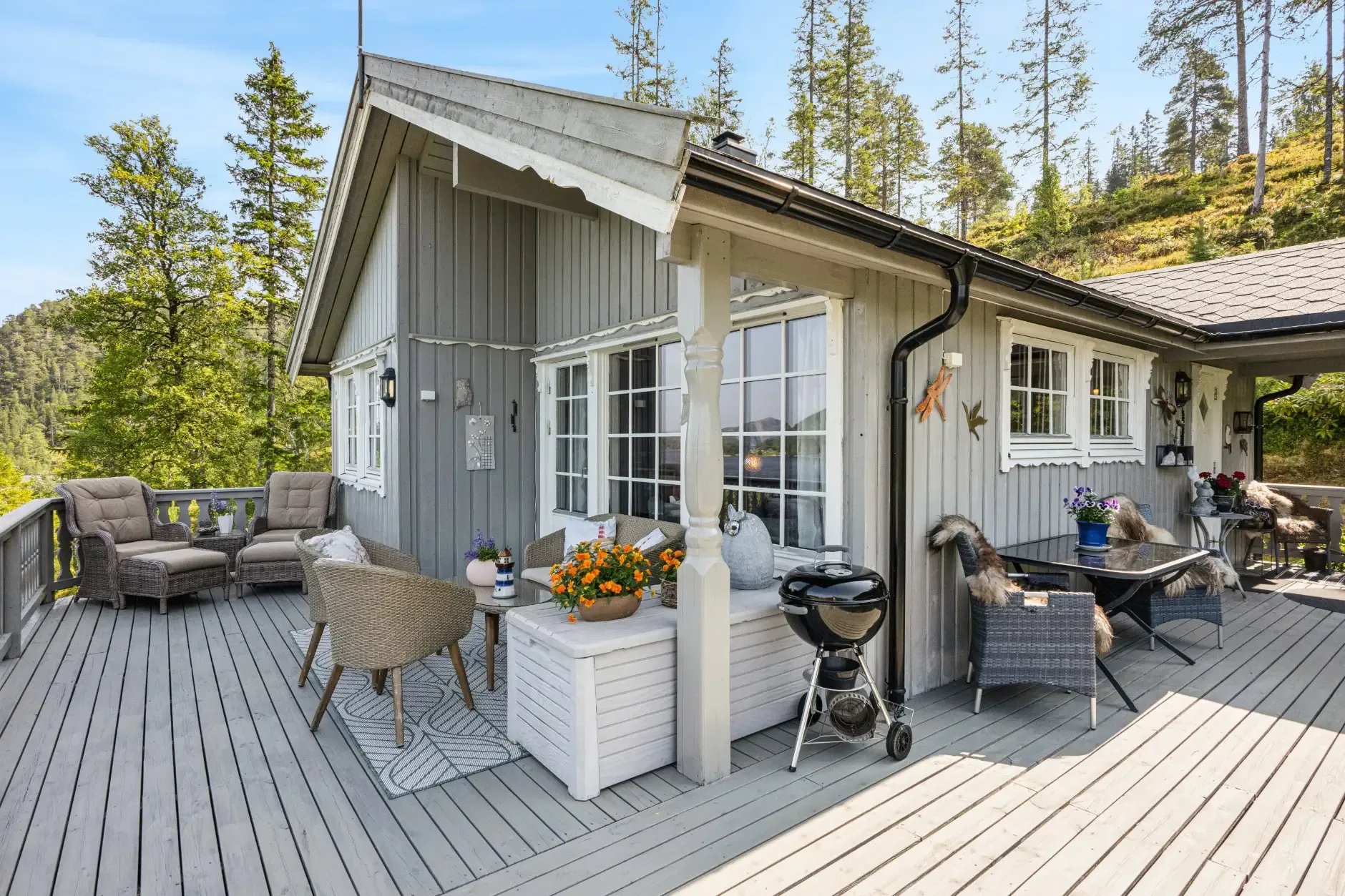 Modern 2-Bedroom Cabin with Expansive Terrace in Scenic Namsos, Norway - View image 13 of 33