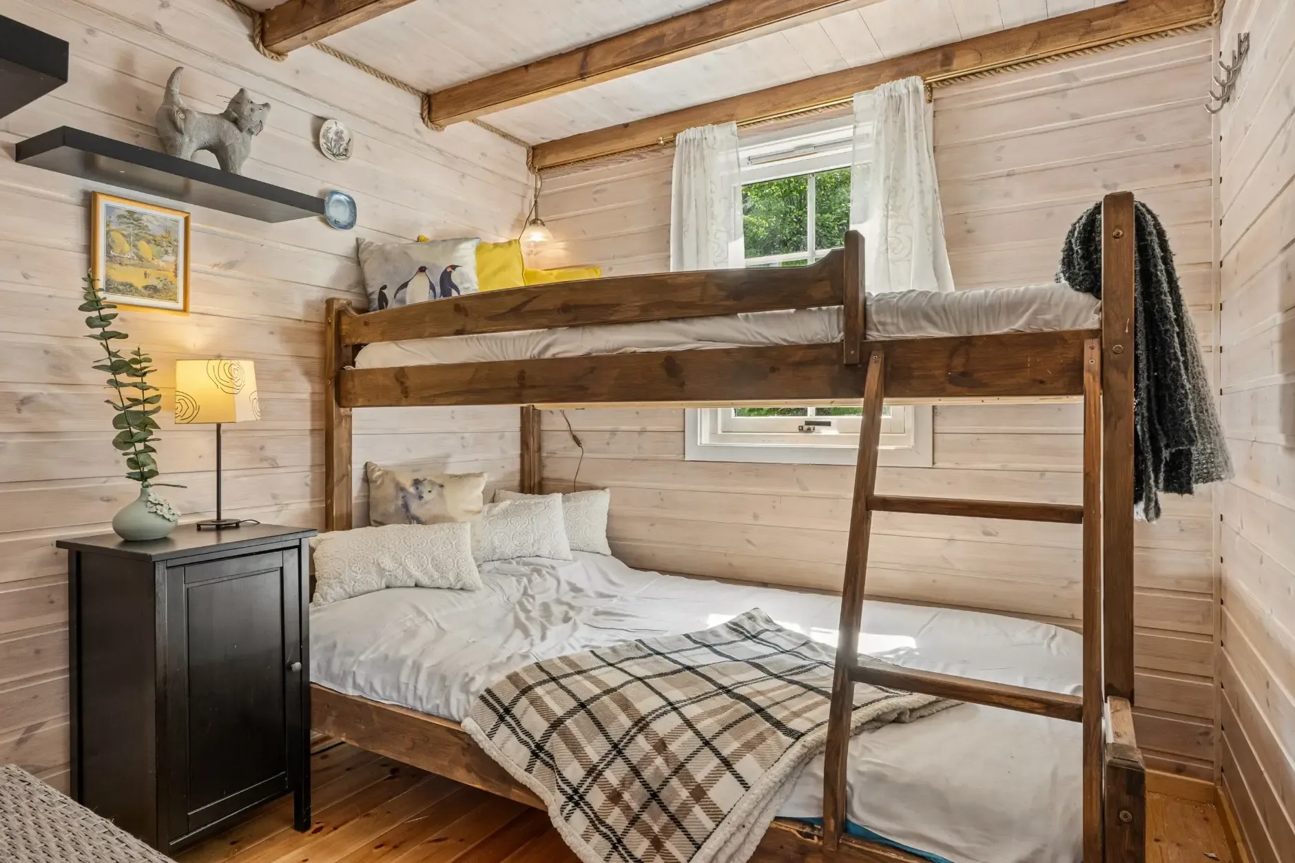 Modern 2-Bedroom Cabin with Expansive Terrace in Scenic Namsos, Norway - View image 27 of 33