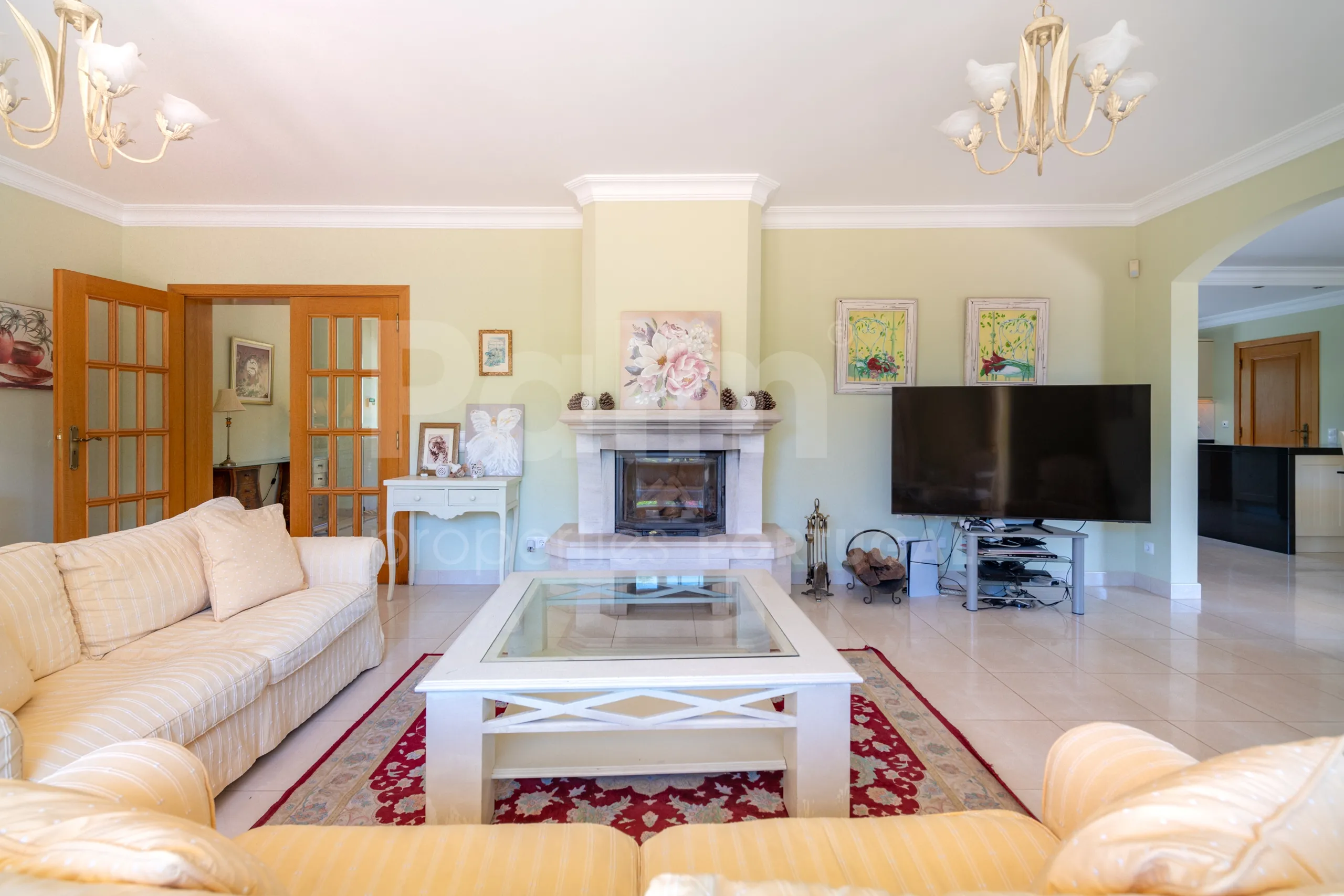Stylish Algarve Villa with Heated Pool and Sea Views in Presa da Moura - Image 3