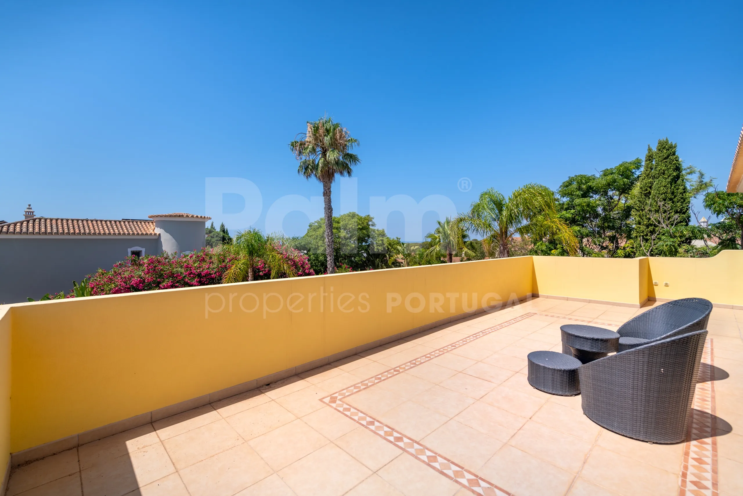 Stylish Algarve Villa with Heated Pool and Sea Views in Presa da Moura - View image 29 of 55
