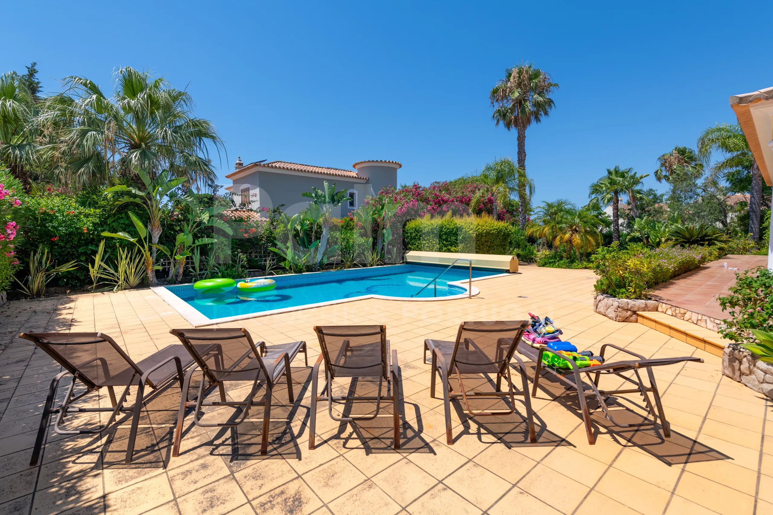 Stylish Algarve Villa with Heated Pool and Sea Views in Presa da Moura - View image 43 of 55