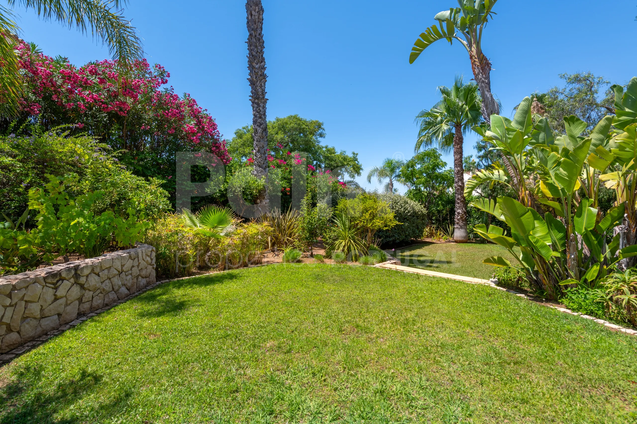 Stylish Algarve Villa with Heated Pool and Sea Views in Presa da Moura - View image 48 of 55