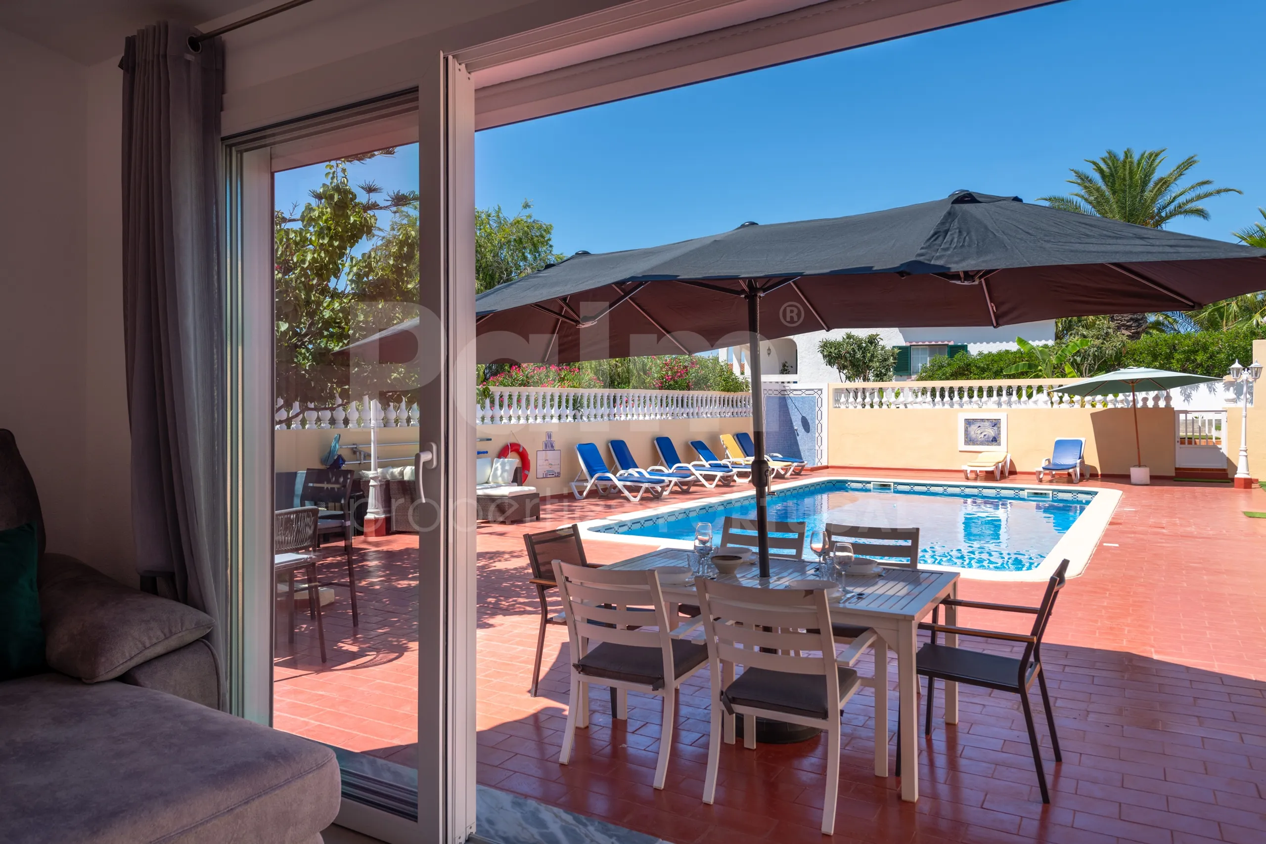 Spacious 4-Bedroom Villa with Pool and Garden in Algarve's Scenic Lagoa - View image 39 of 61