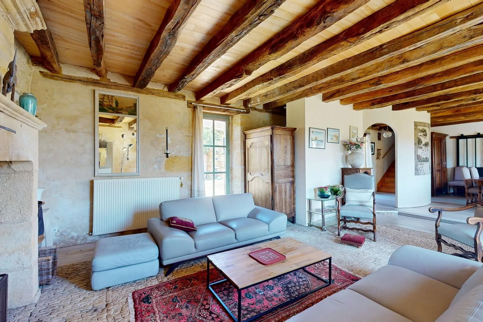 4-Bedroom House with Expansive Garden and Stone Barn in Sarlat-la-Canéda - View image 7 of 39