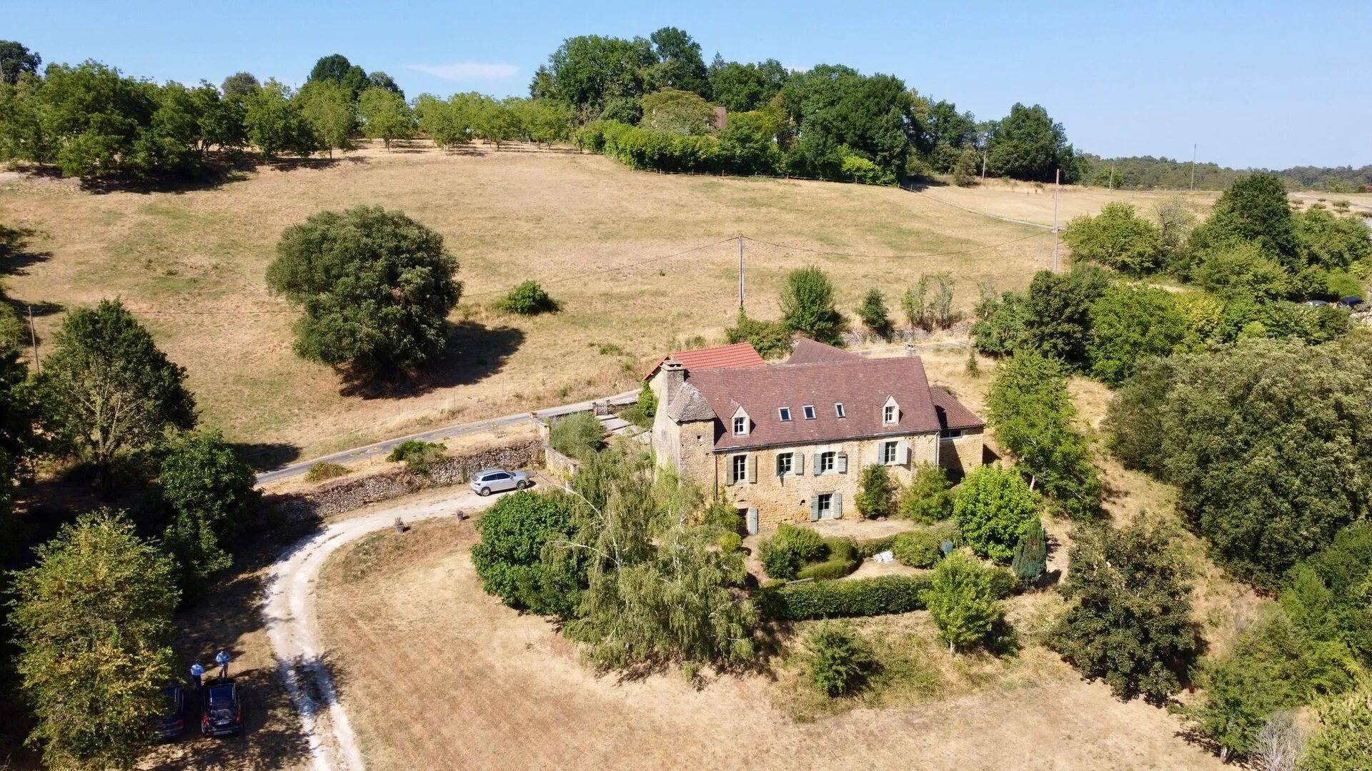 4-Bedroom House with Expansive Garden and Stone Barn in Sarlat-la-Canéda - View image 33 of 39