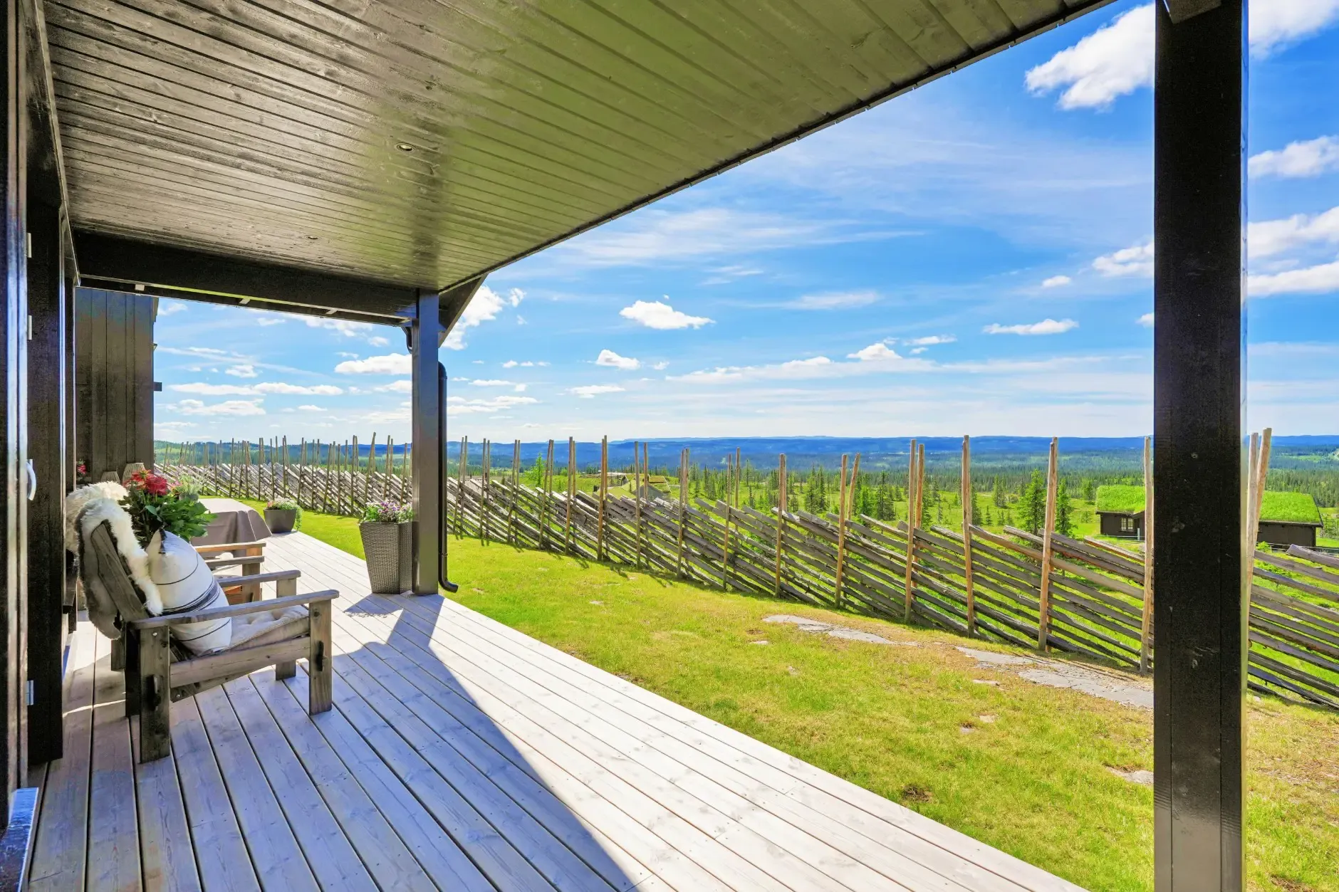 Modern 5-Bedroom Country House in Bagn with Panoramic Views and Solar Benefits - View image 7 of 38