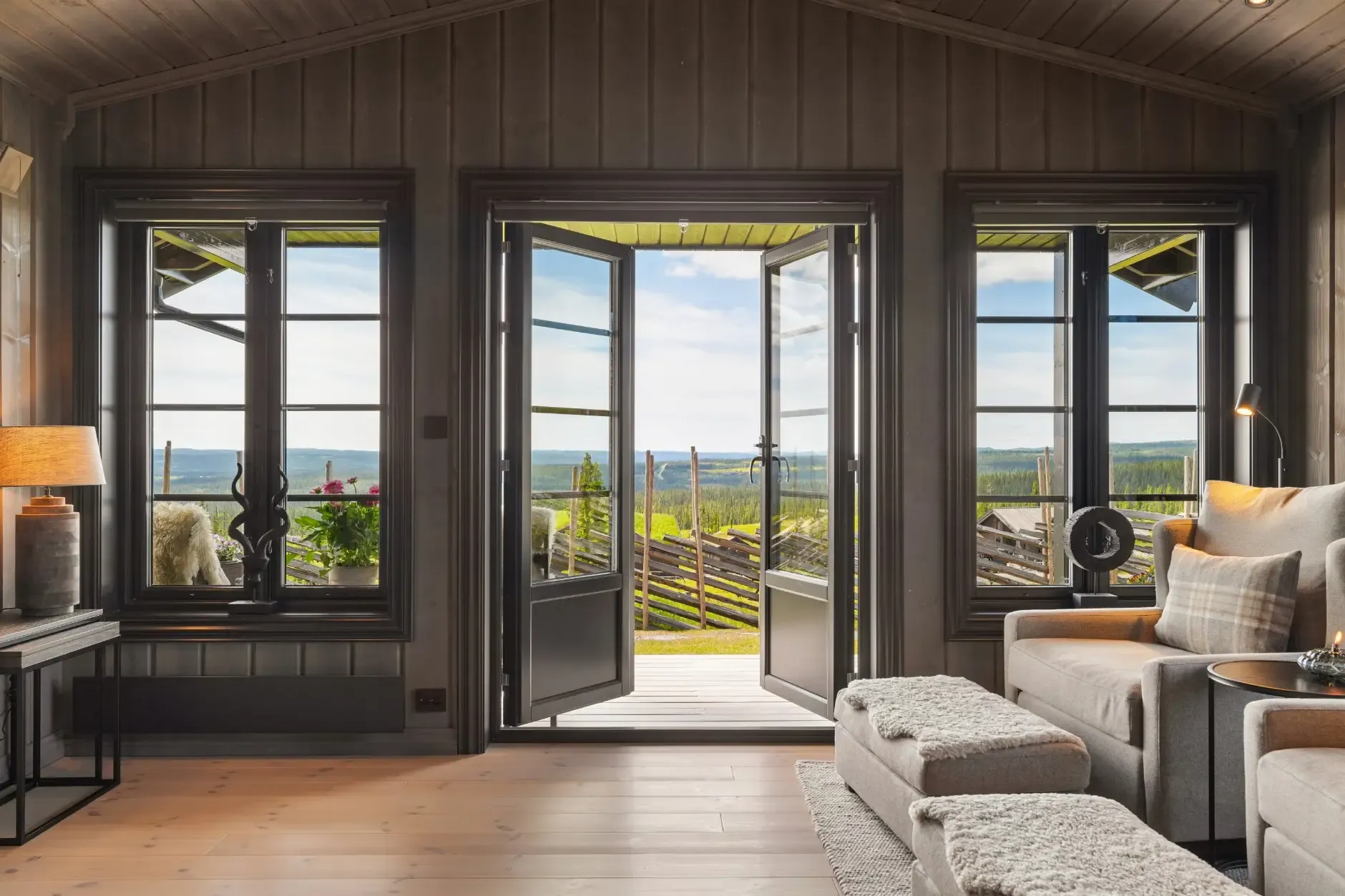 Modern 5-Bedroom Country House in Bagn with Panoramic Views and Solar Benefits - View image 14 of 38
